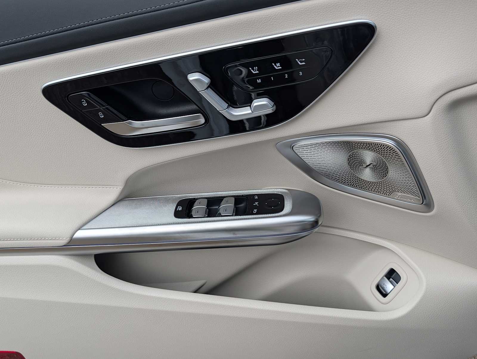 Thumbnail: 2026 Mercedes-Benz CLE - 20