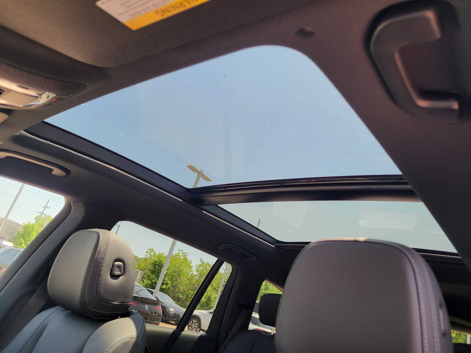 Thumbnail: 2025 Mercedes-Benz GLS - 5