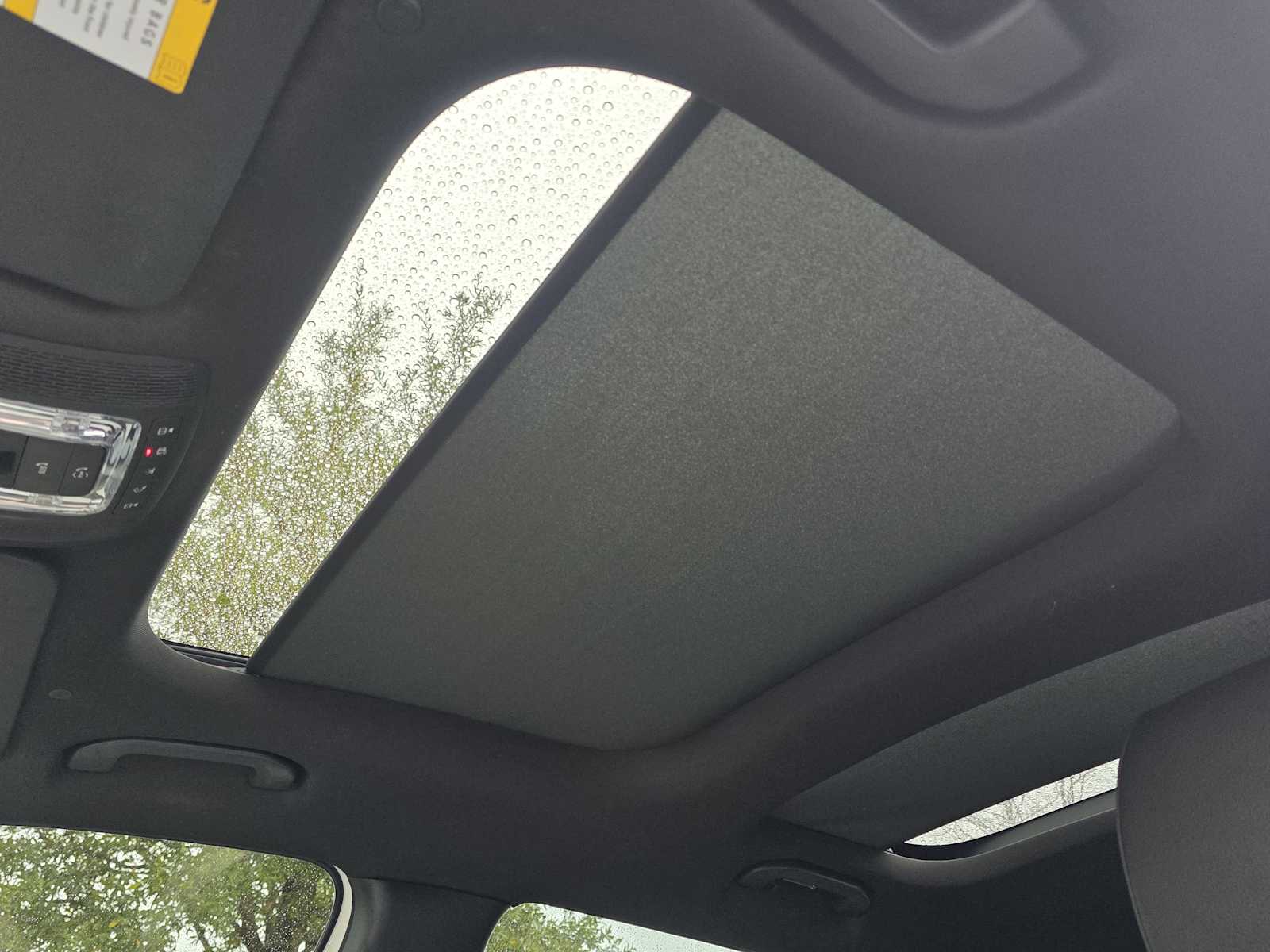 Thumbnail: 2022 Mercedes-Benz GLB - 15