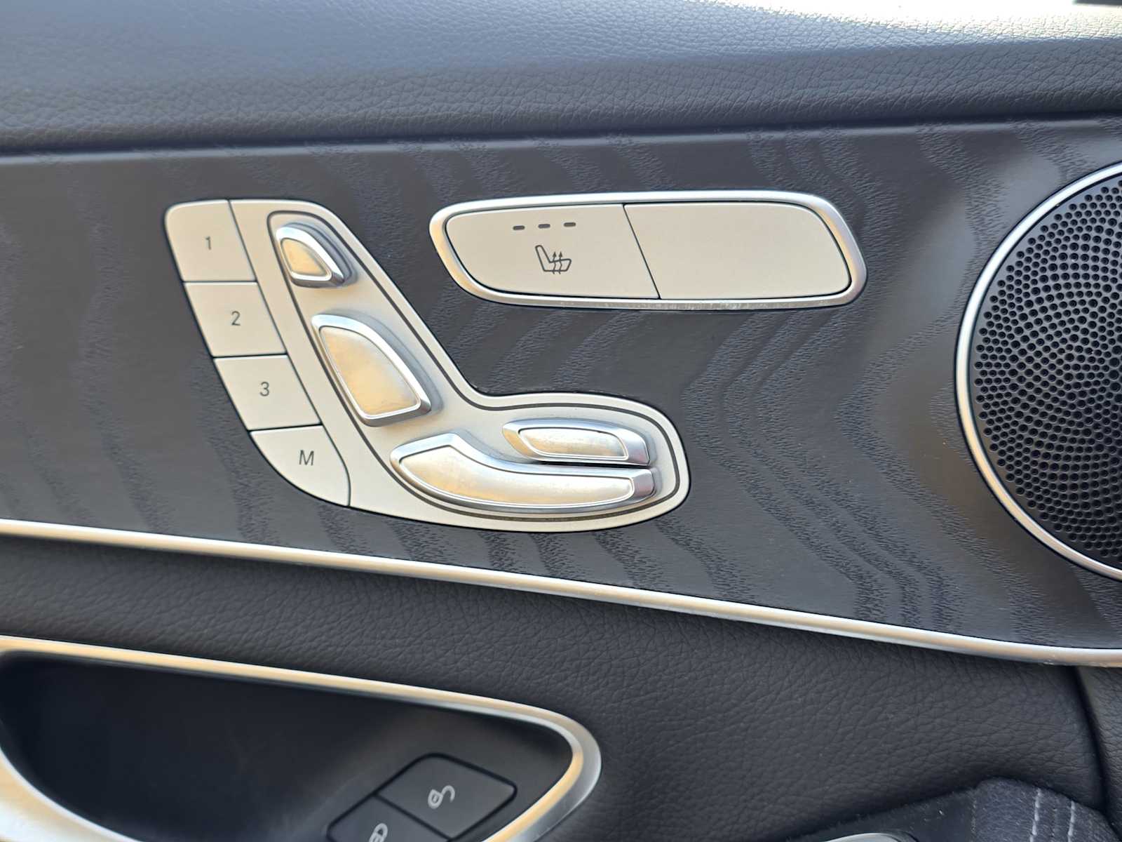Thumbnail: 2017 Mercedes-Benz C-Class - 9