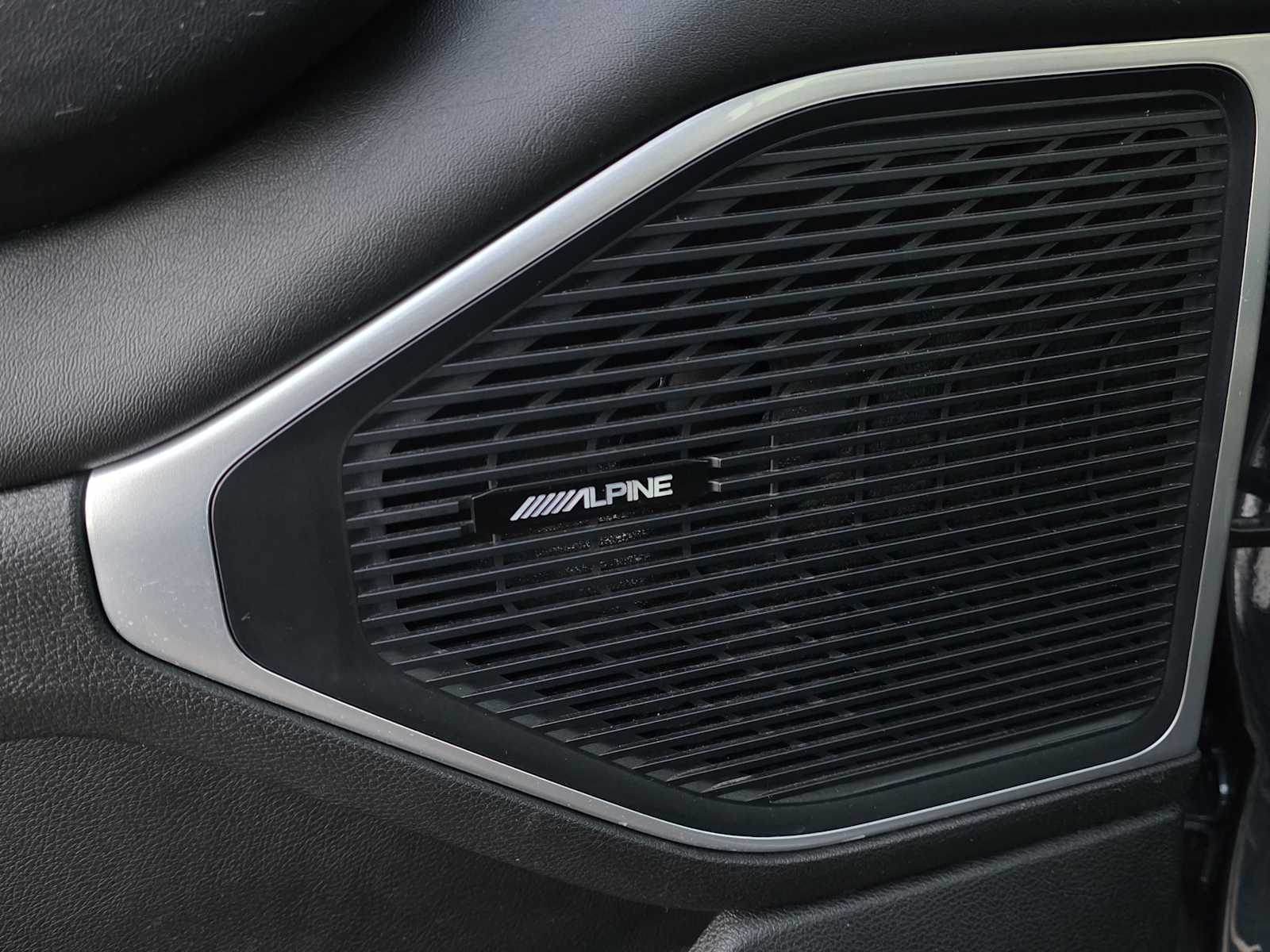 Thumbnail: 2024 Jeep Wagoneer - 17