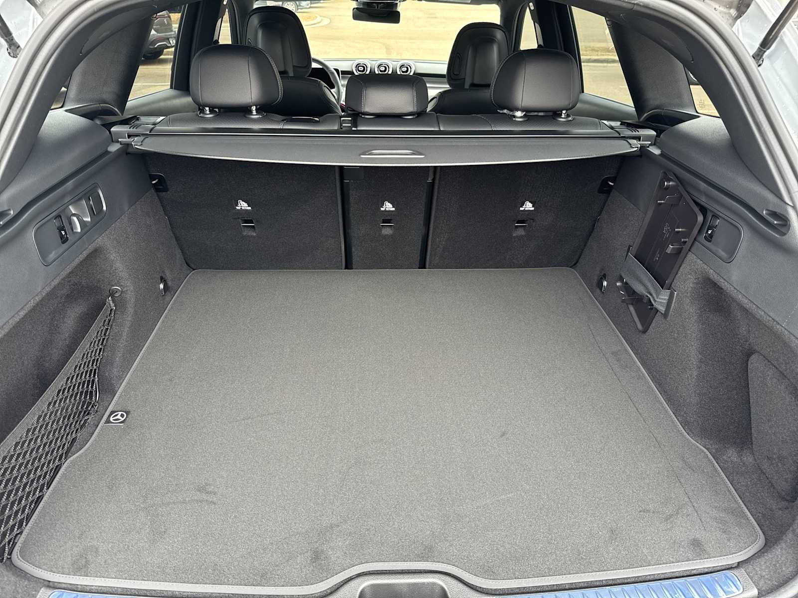 Thumbnail: 2026 Mercedes-Benz GLC - 26