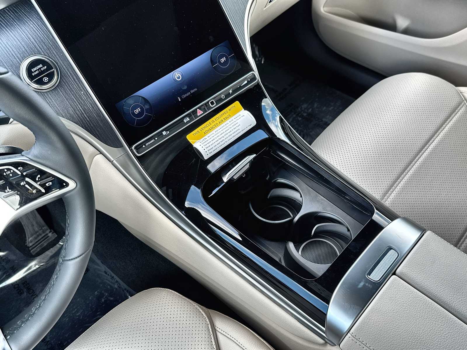 Thumbnail: 2026 Mercedes-Benz GLC - 22