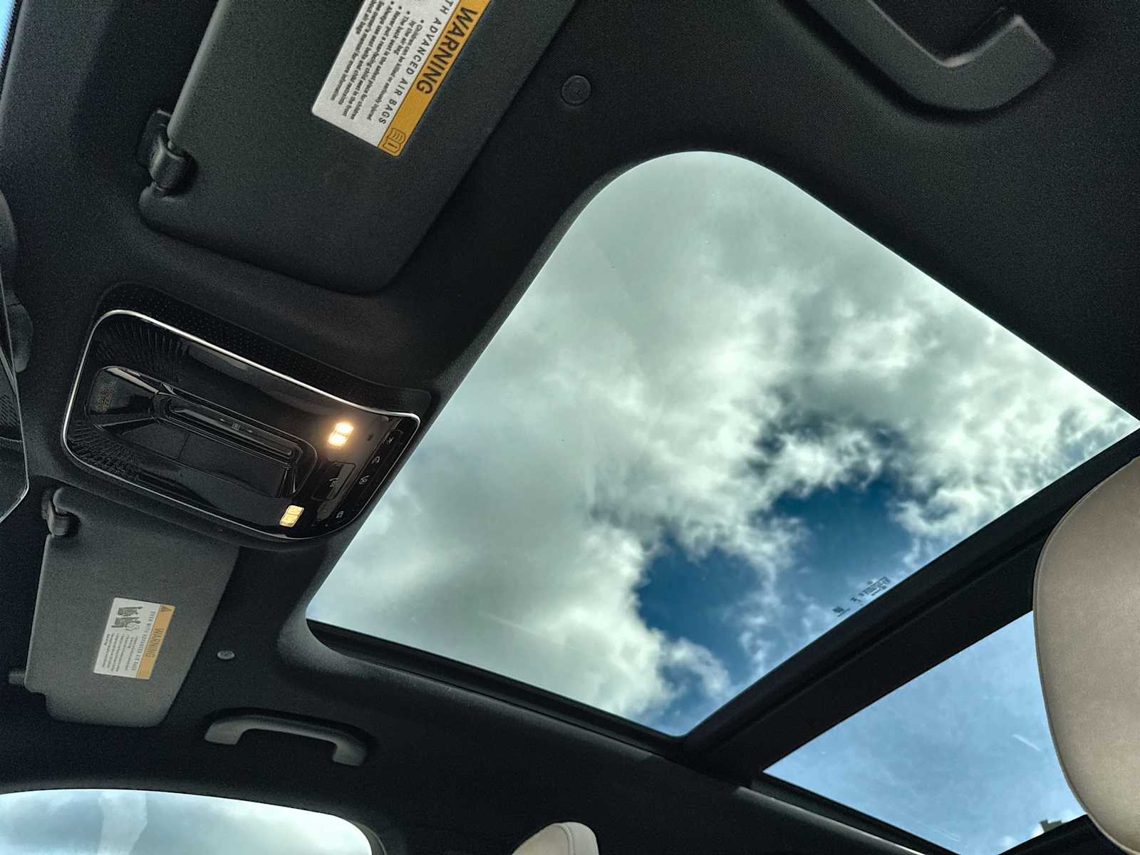 Thumbnail: 2026 Mercedes-Benz GLC - 28