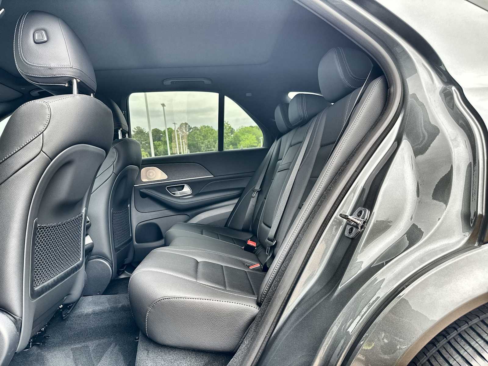 Thumbnail: 2026 Mercedes-Benz GLE - 4