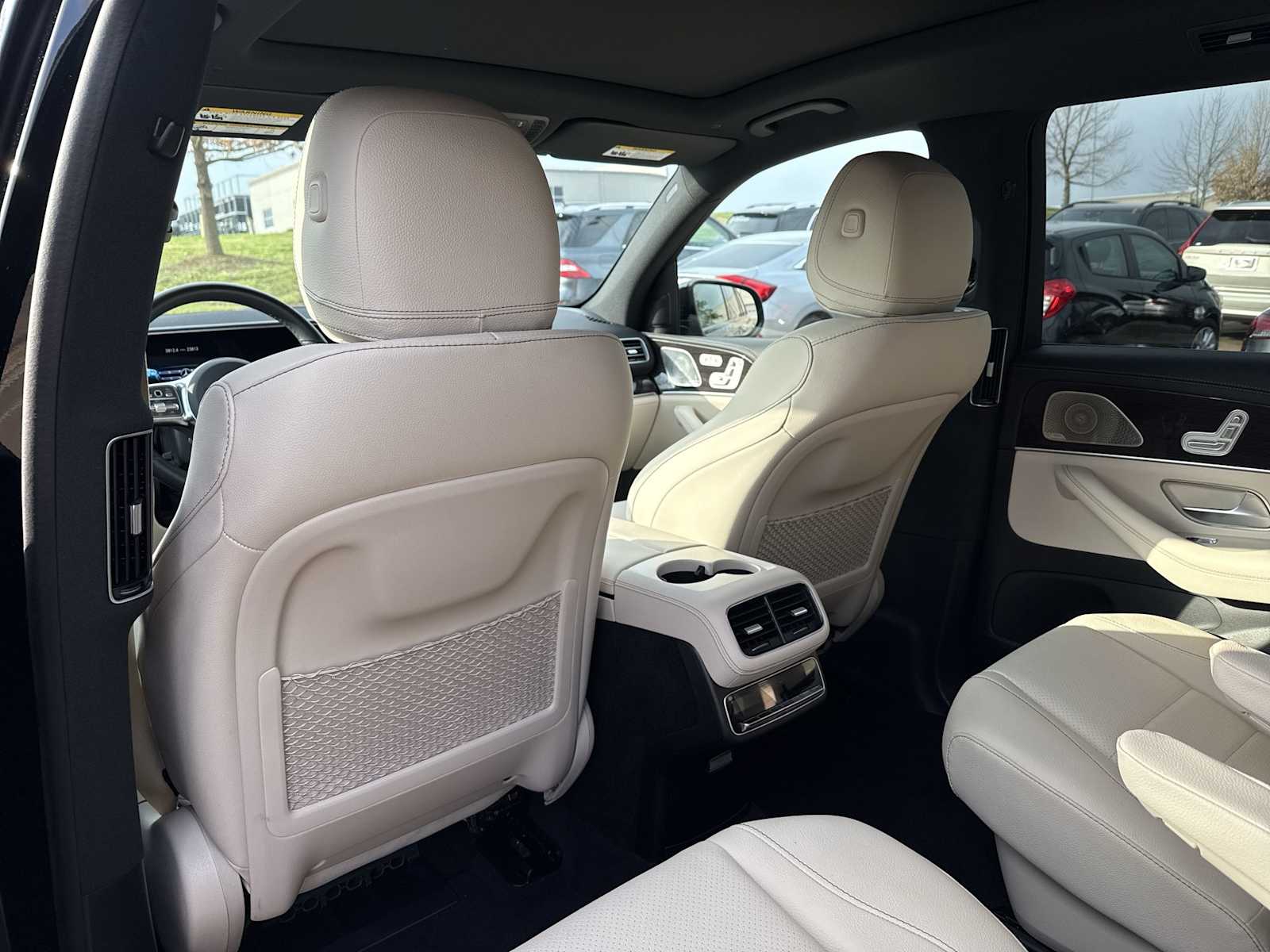 Thumbnail: 2023 Mercedes-Benz GLS - 15