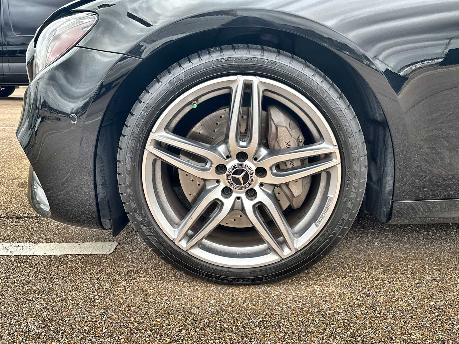 Thumbnail: 2019 Mercedes-Benz E-Class - 14