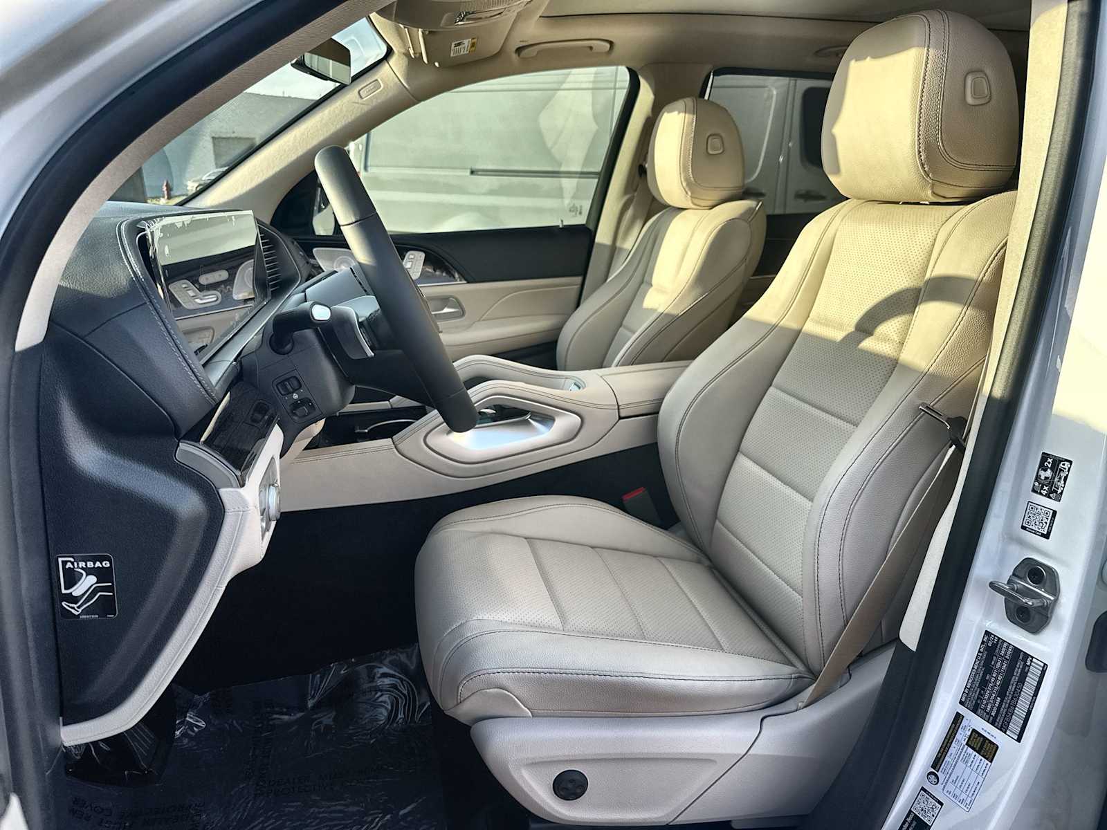 Thumbnail: 2026 Mercedes-Benz GLE - 3