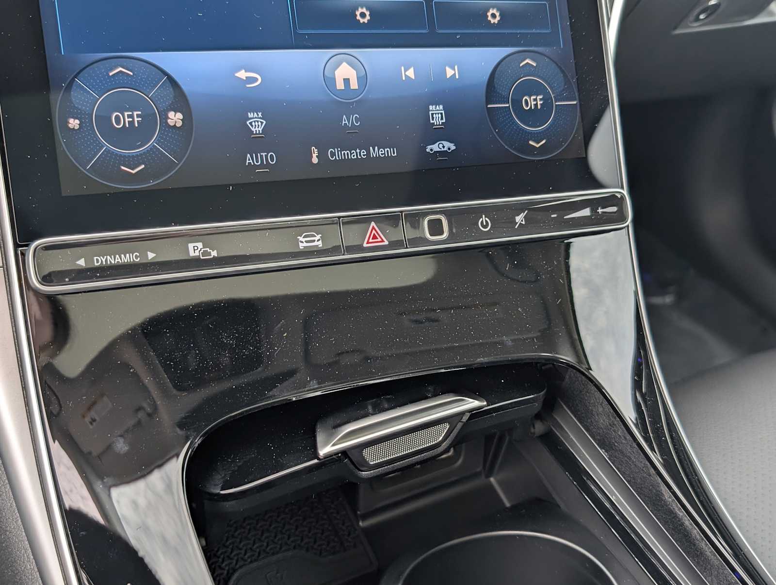 Thumbnail: 2026 Mercedes-Benz C-Class - 17