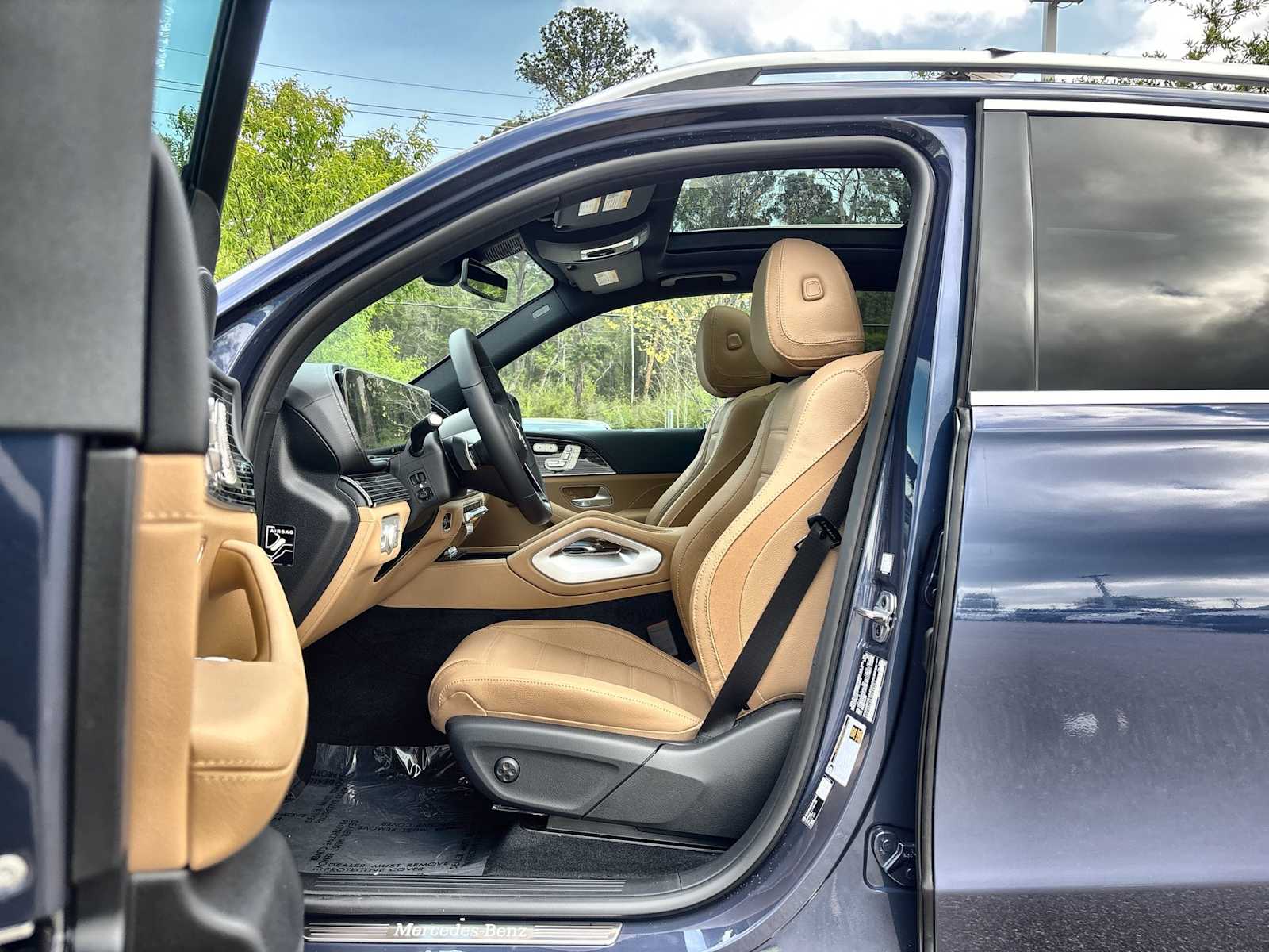 Thumbnail: 2026 Mercedes-Benz GLE - 2