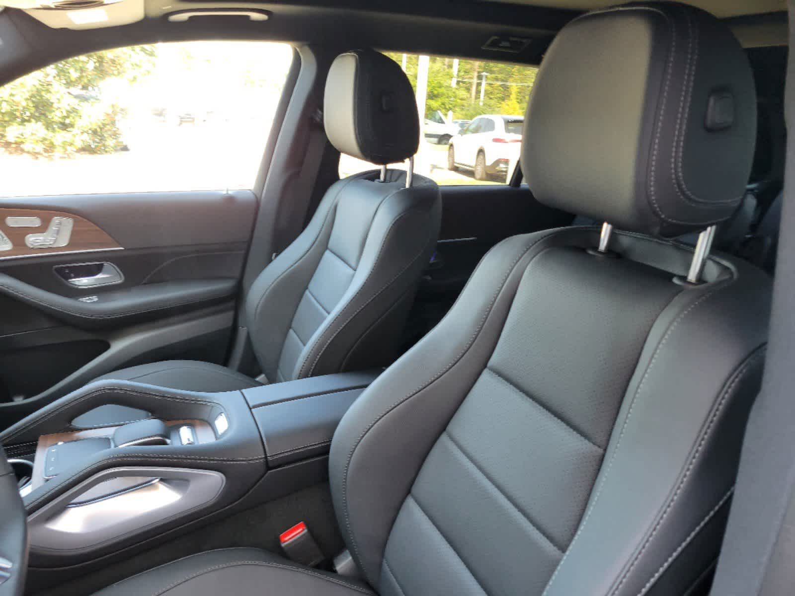 Thumbnail: 2025 Mercedes-Benz GLS - 10