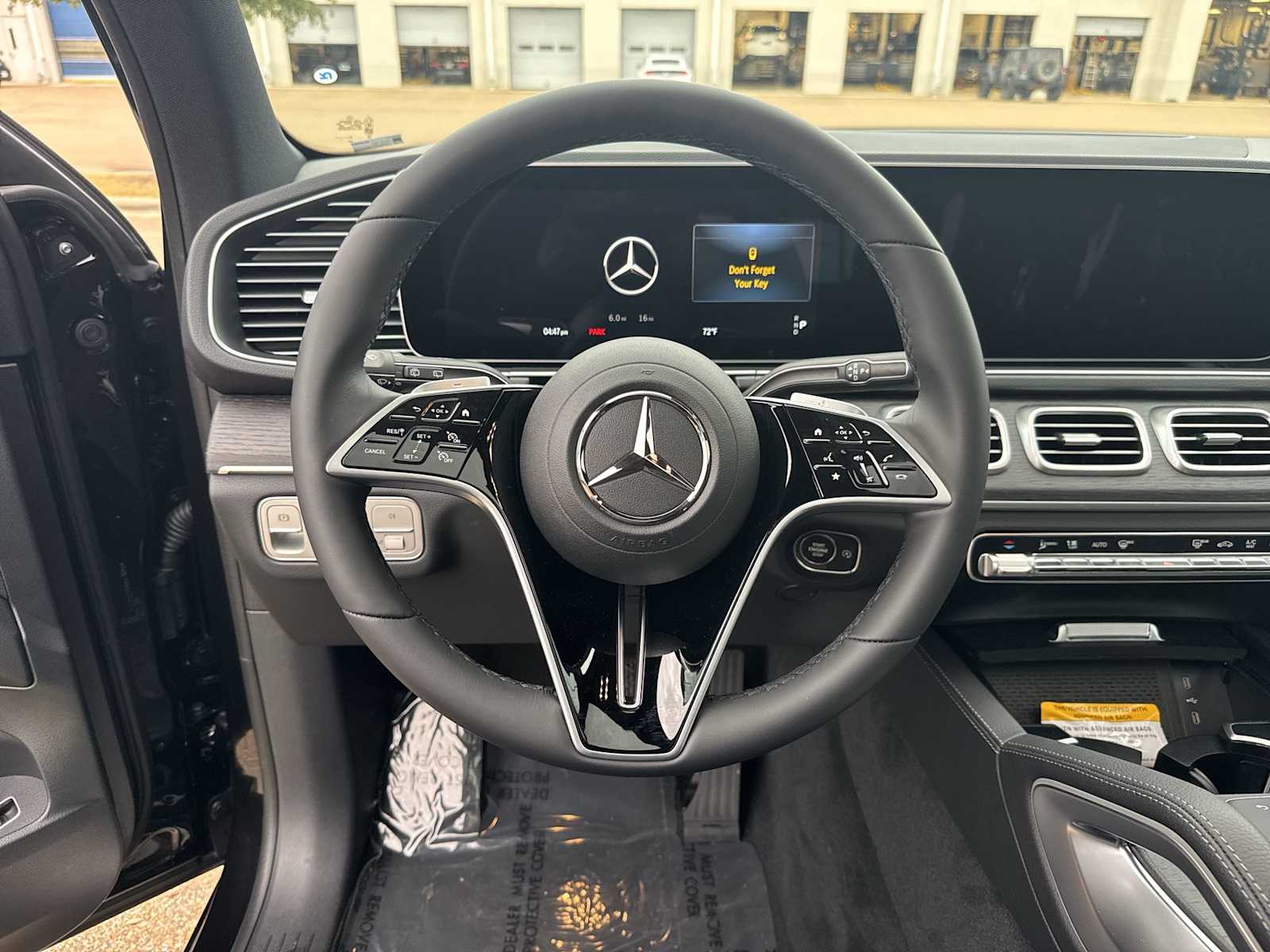 Thumbnail: 2026 Mercedes-Benz GLE - 21