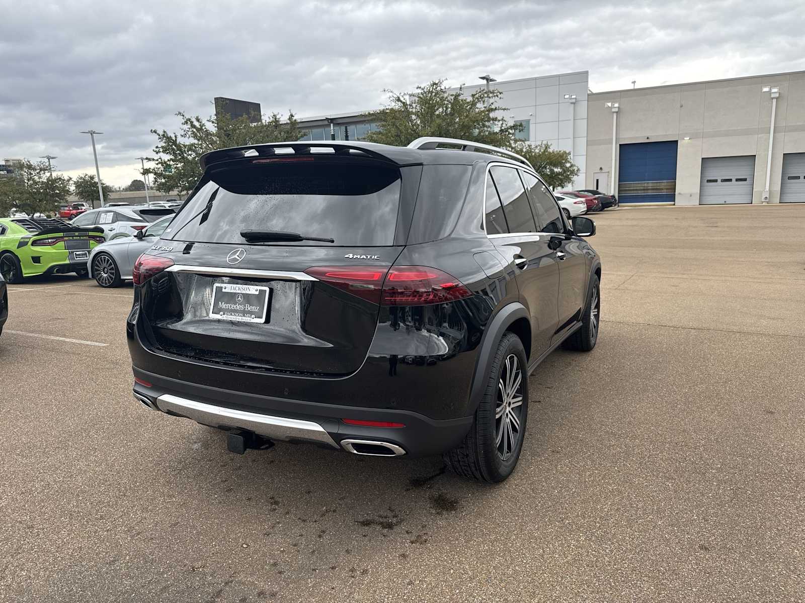 Thumbnail: 2026 Mercedes-Benz GLE - 6