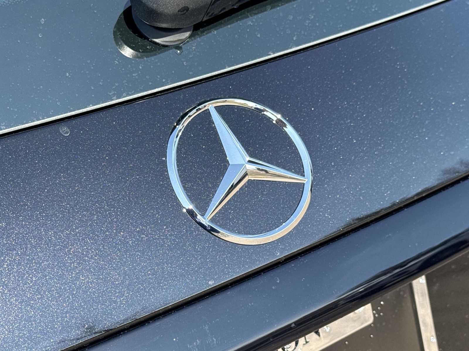 Thumbnail: 2026 Mercedes-Benz GLC - 10