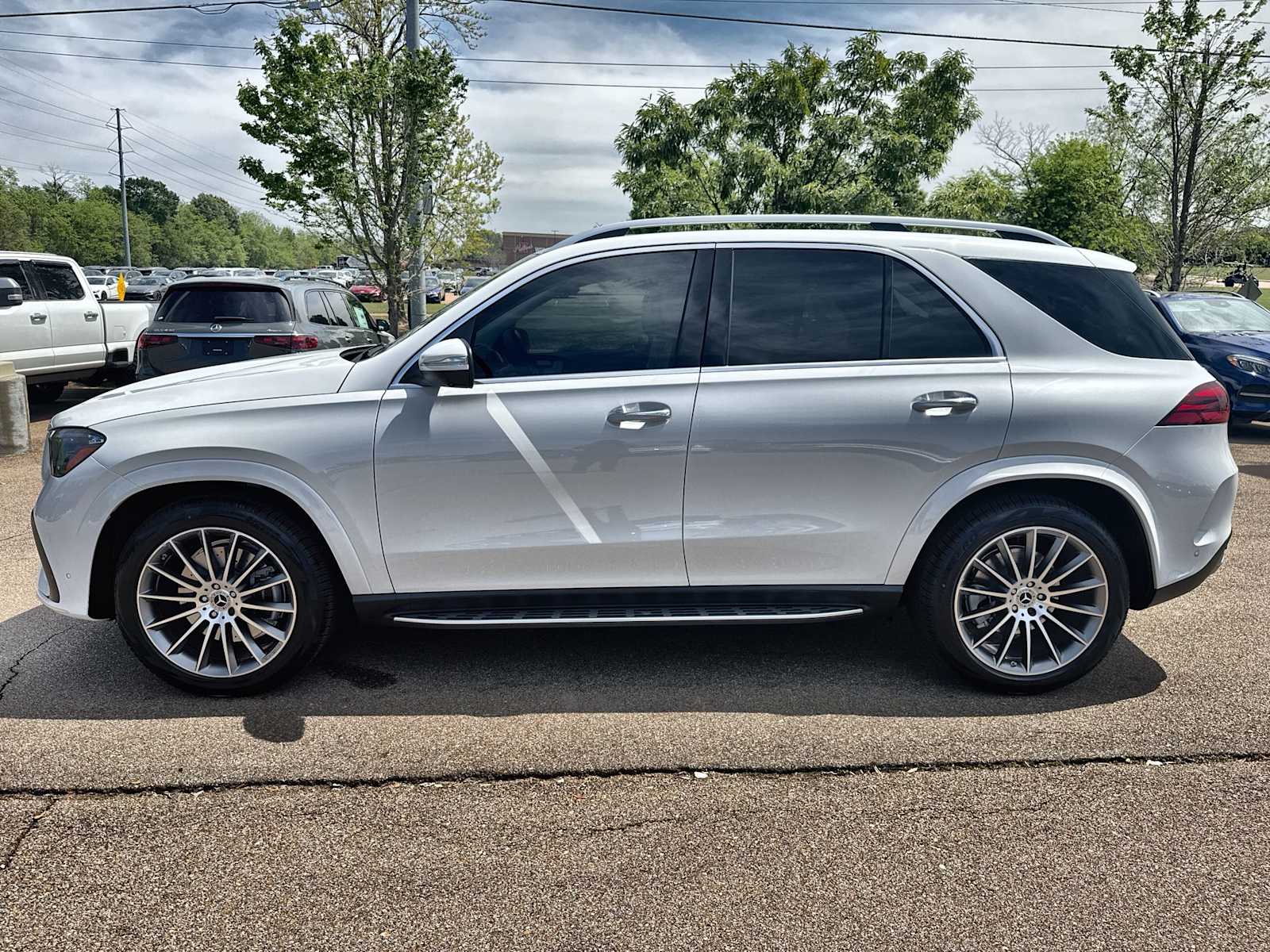 Thumbnail: 2026 Mercedes-Benz GLE - 5