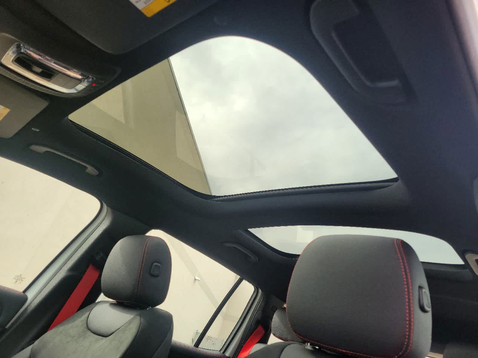 Thumbnail: 2025 Mercedes-Benz GLB - 5