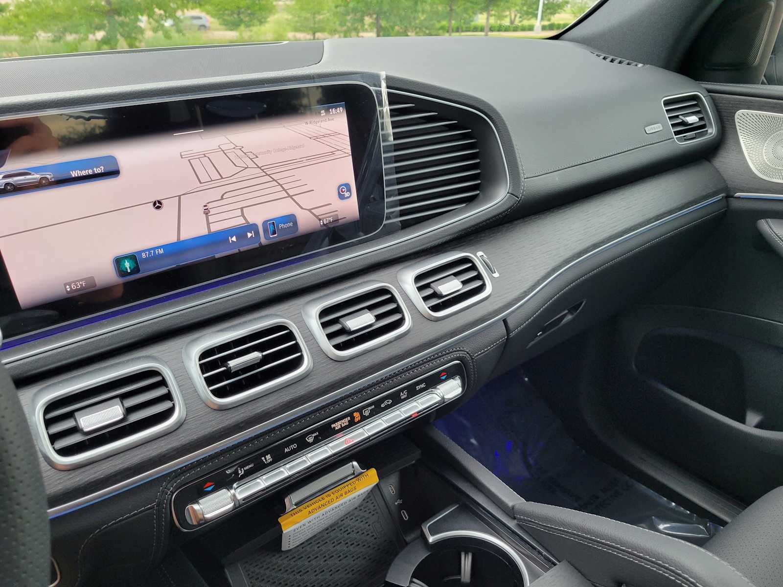 Thumbnail: 2025 Mercedes-Benz GLS - 16