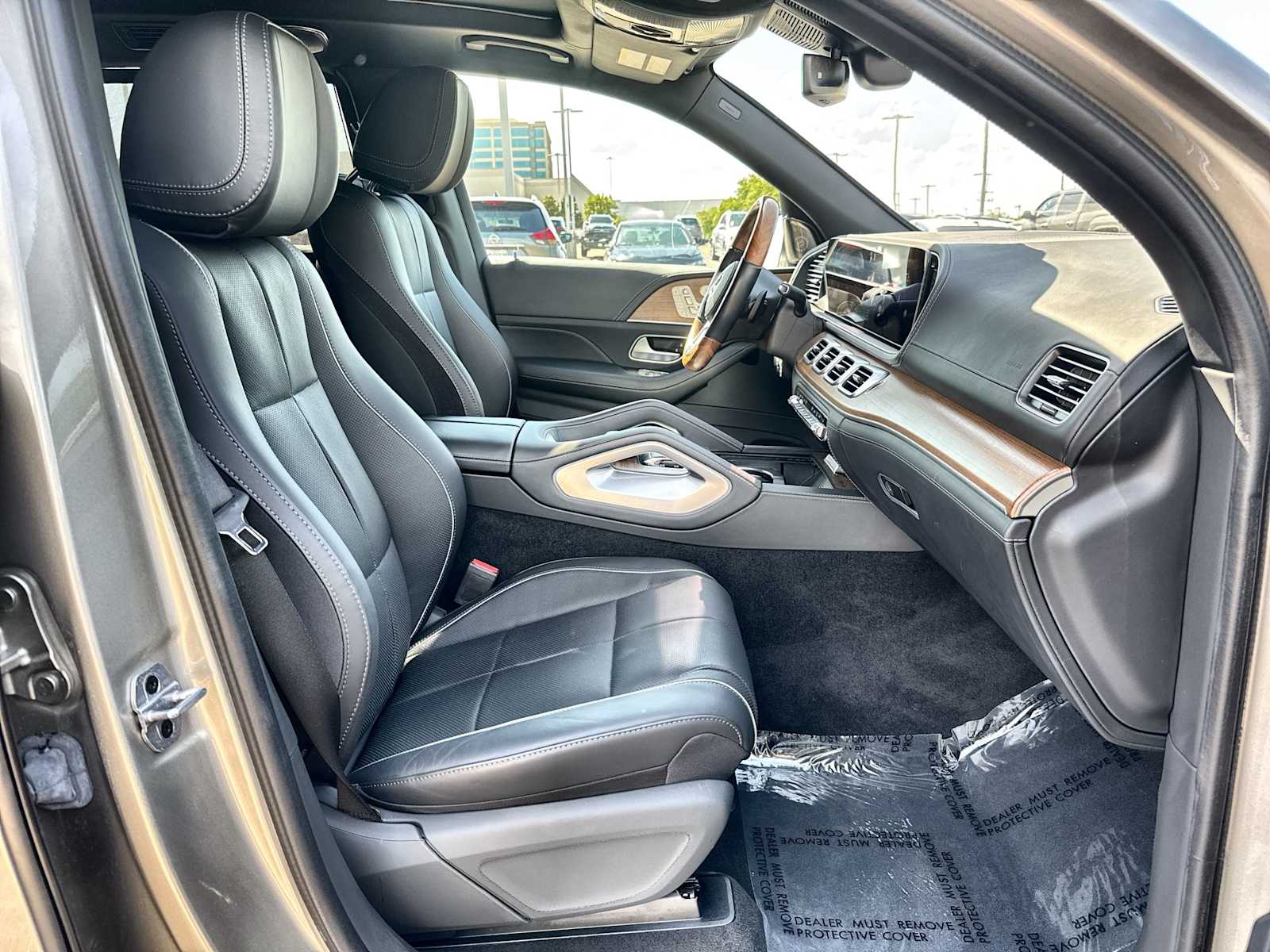 Thumbnail: 2023 Mercedes-Benz GLS - 9