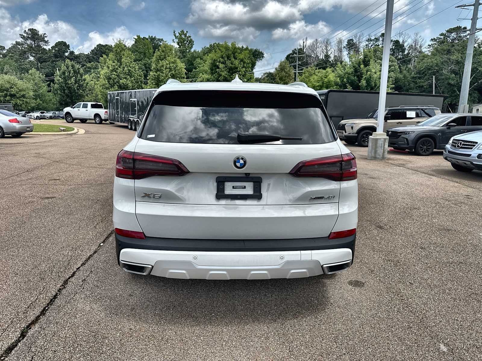 Thumbnail: 2023 BMW X5 - 7