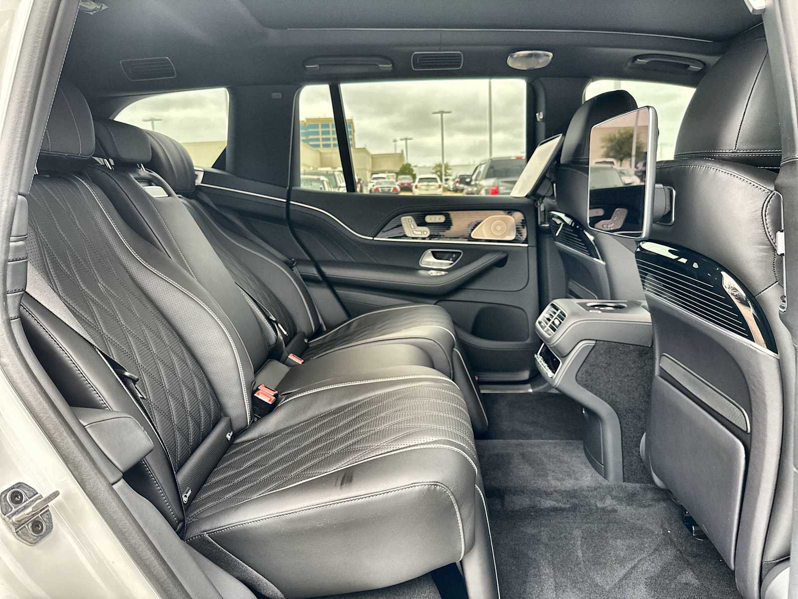 Thumbnail: 2026 Mercedes-Benz GLS - 18