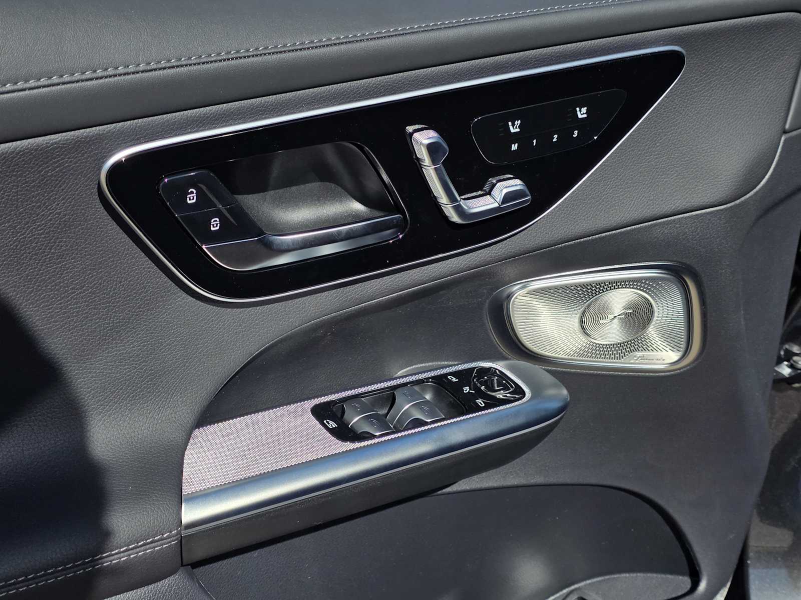 Thumbnail: 2026 Mercedes-Benz GLC - 17