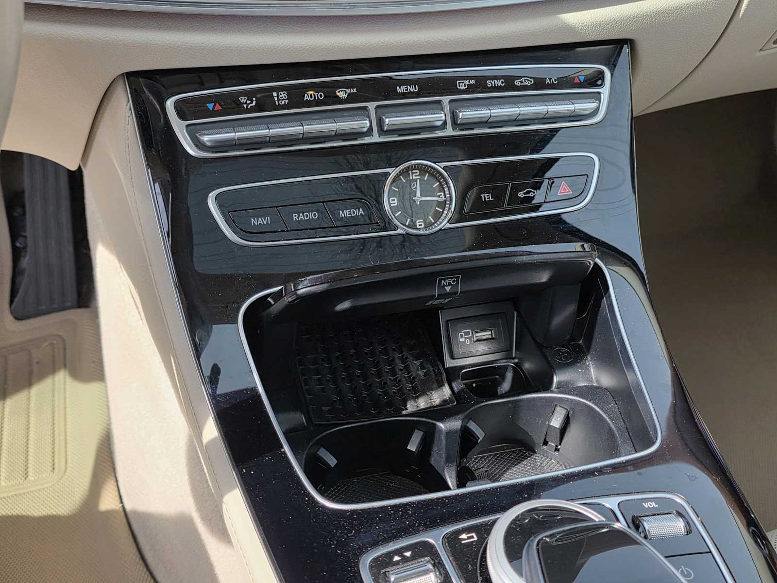 Thumbnail: 2017 Mercedes-Benz E-Class - 6