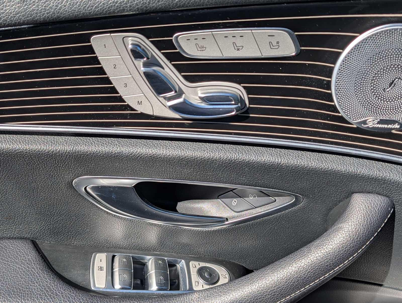 Thumbnail: 2019 Mercedes-Benz E-Class - 16