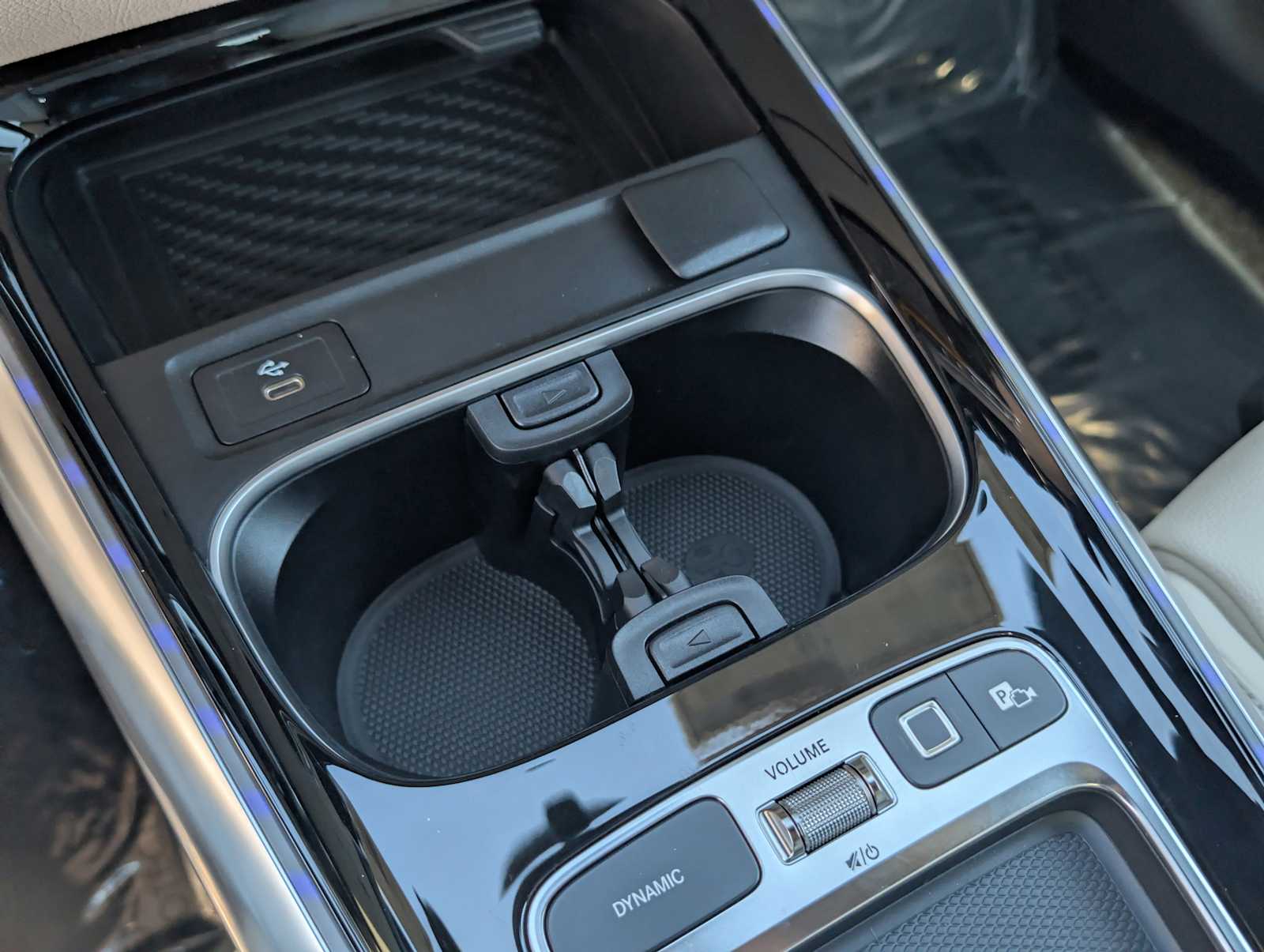 Thumbnail: 2026 Mercedes-Benz GLA - 19