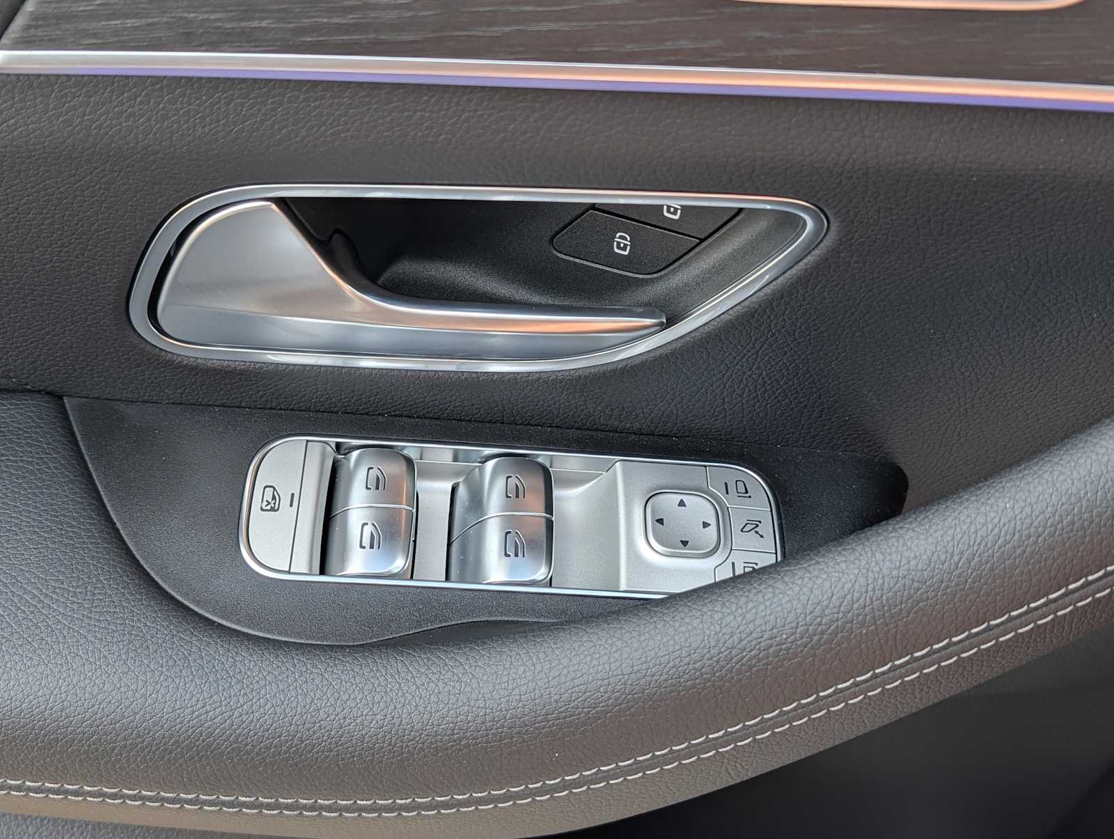 Thumbnail: 2026 Mercedes-Benz GLS - 19