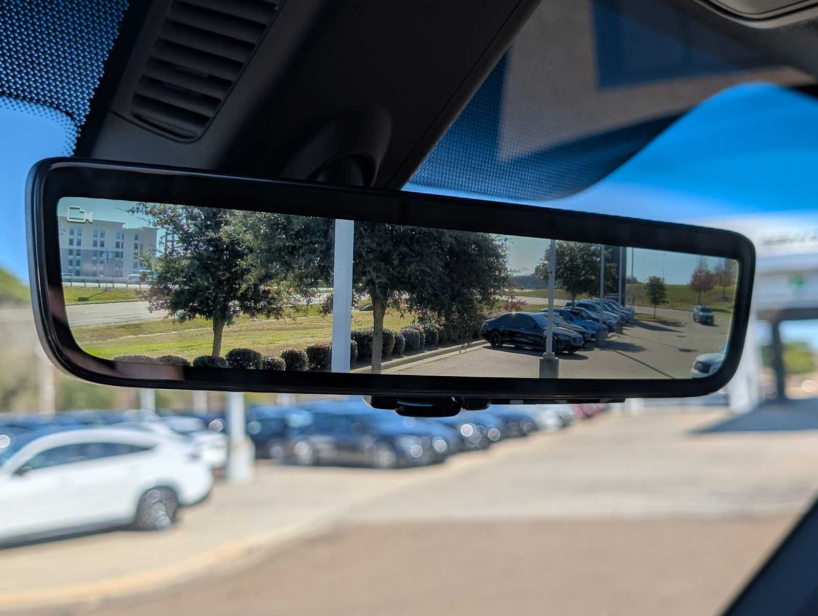 Thumbnail: 2026 Mercedes-Benz Sprinter - 22