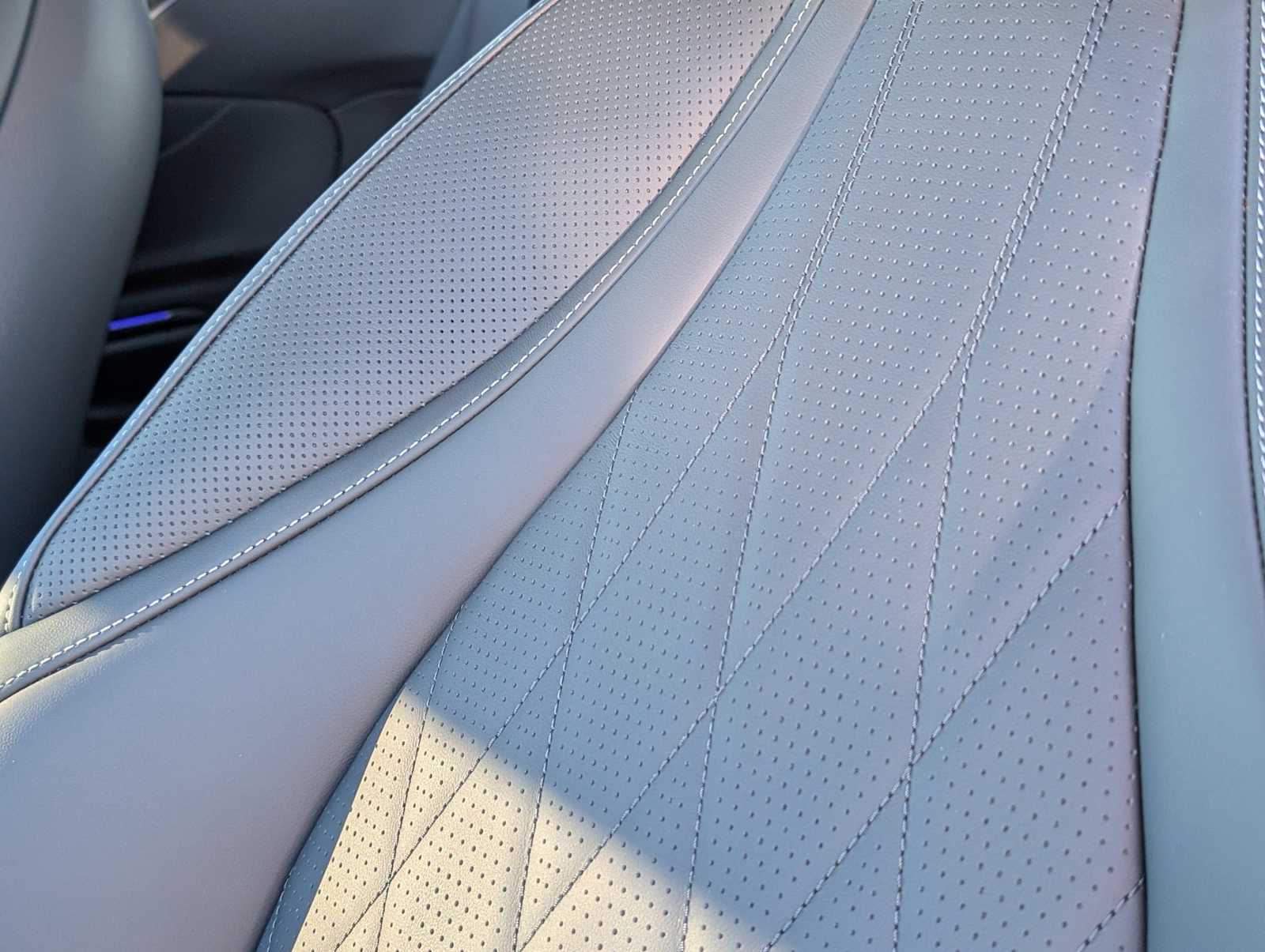 Thumbnail: 2026 Mercedes-Benz CLE - 16