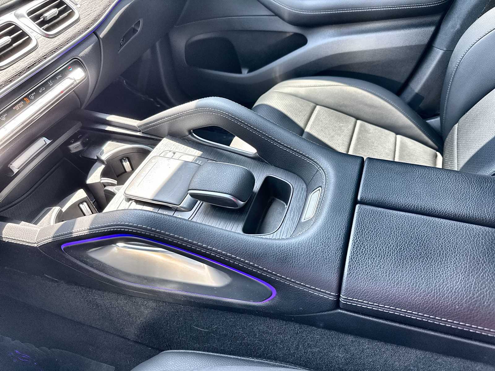 Thumbnail: 2022 Mercedes-Benz GLE - 22