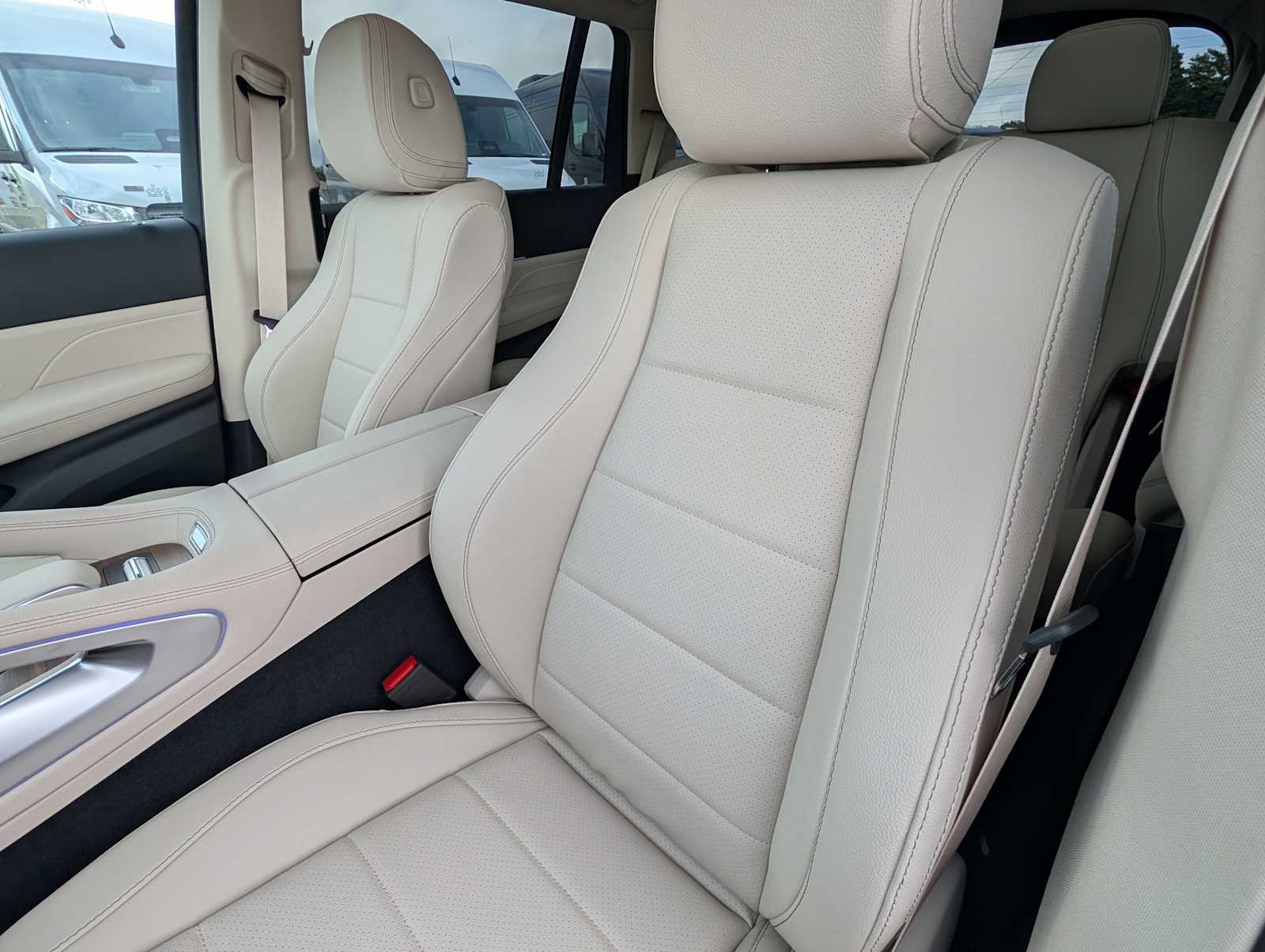 Thumbnail: 2026 Mercedes-Benz GLS - 17