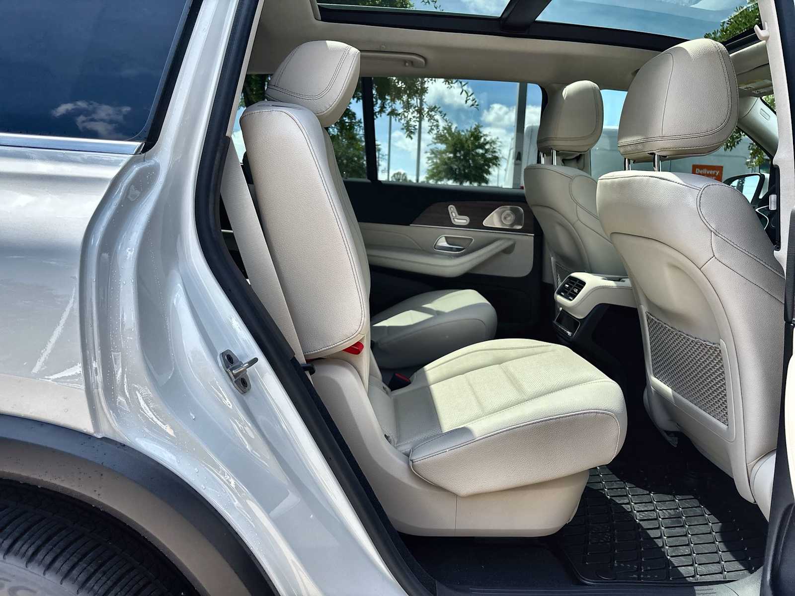 Thumbnail: 2026 Mercedes-Benz GLS - 19