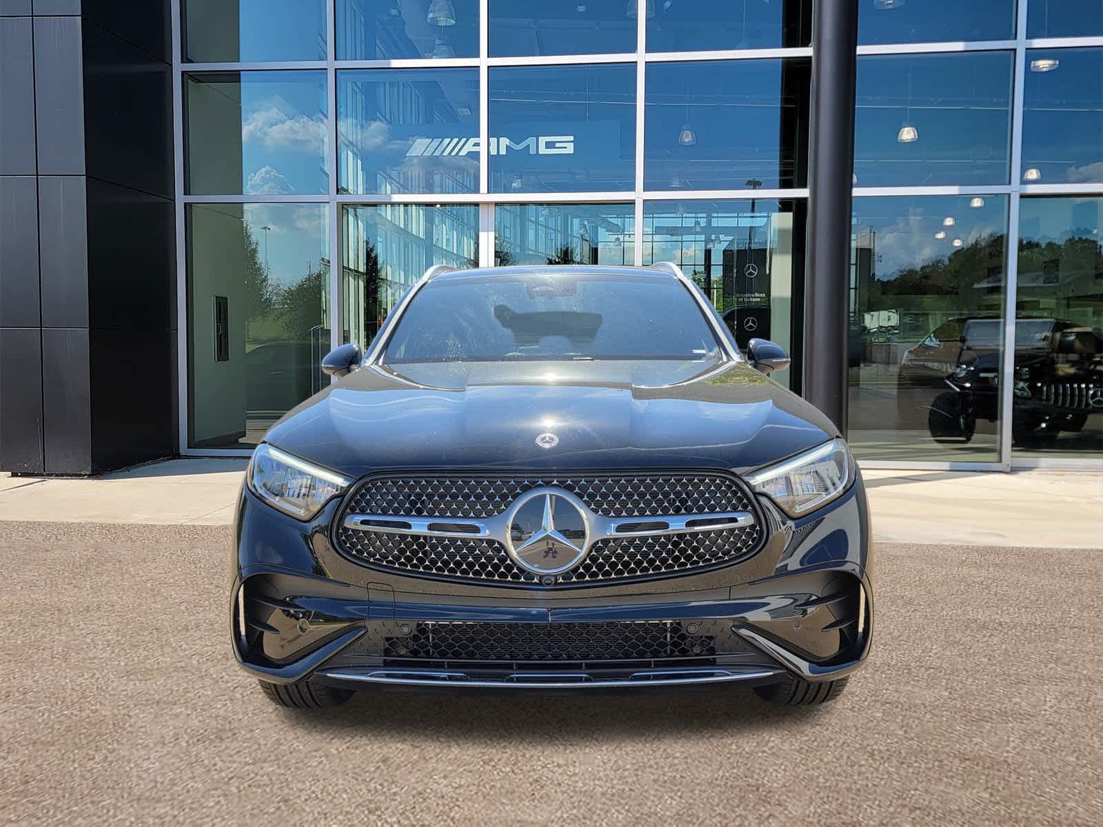 2026 Mercedes Benz GLC 300 photo 3