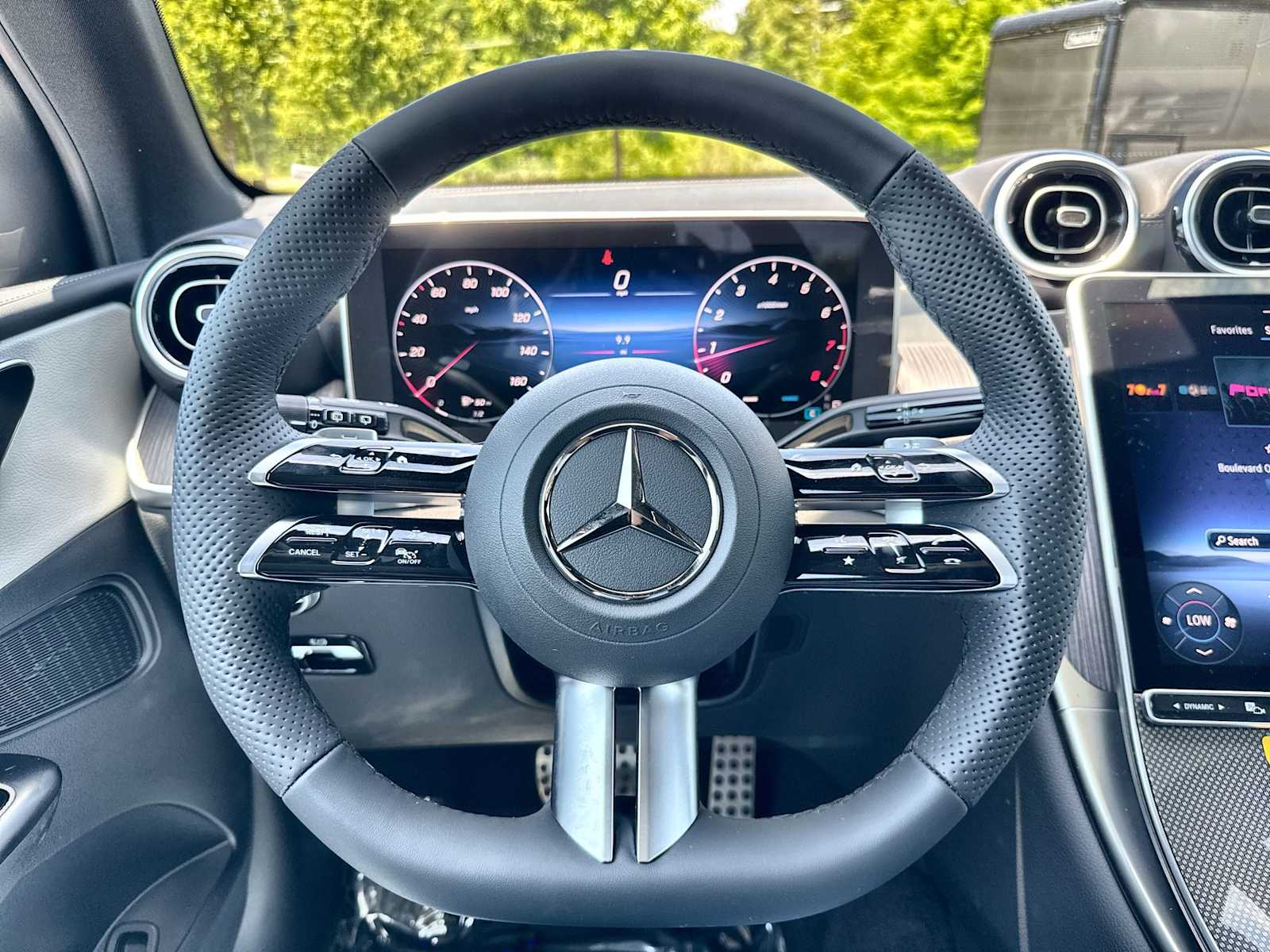 Thumbnail: 2026 Mercedes-Benz GLC - 21
