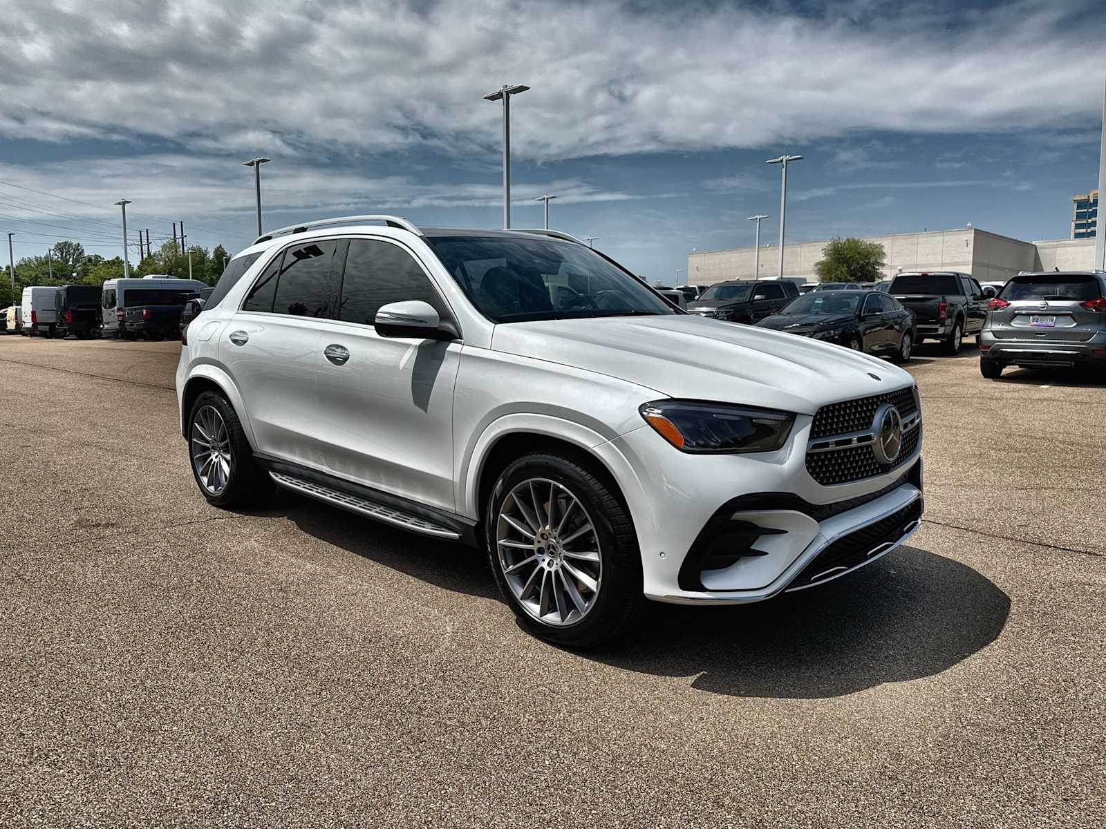Thumbnail: 2026 Mercedes-Benz GLE - 11