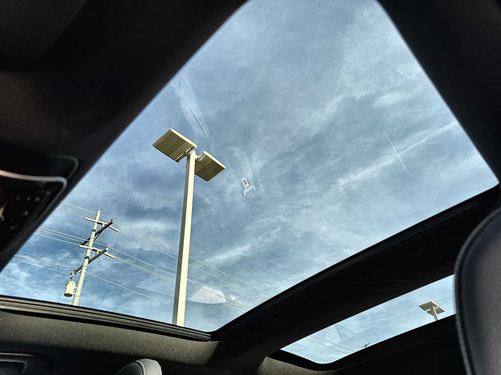 Thumbnail: 2023 Mercedes-Benz C-Class - 28