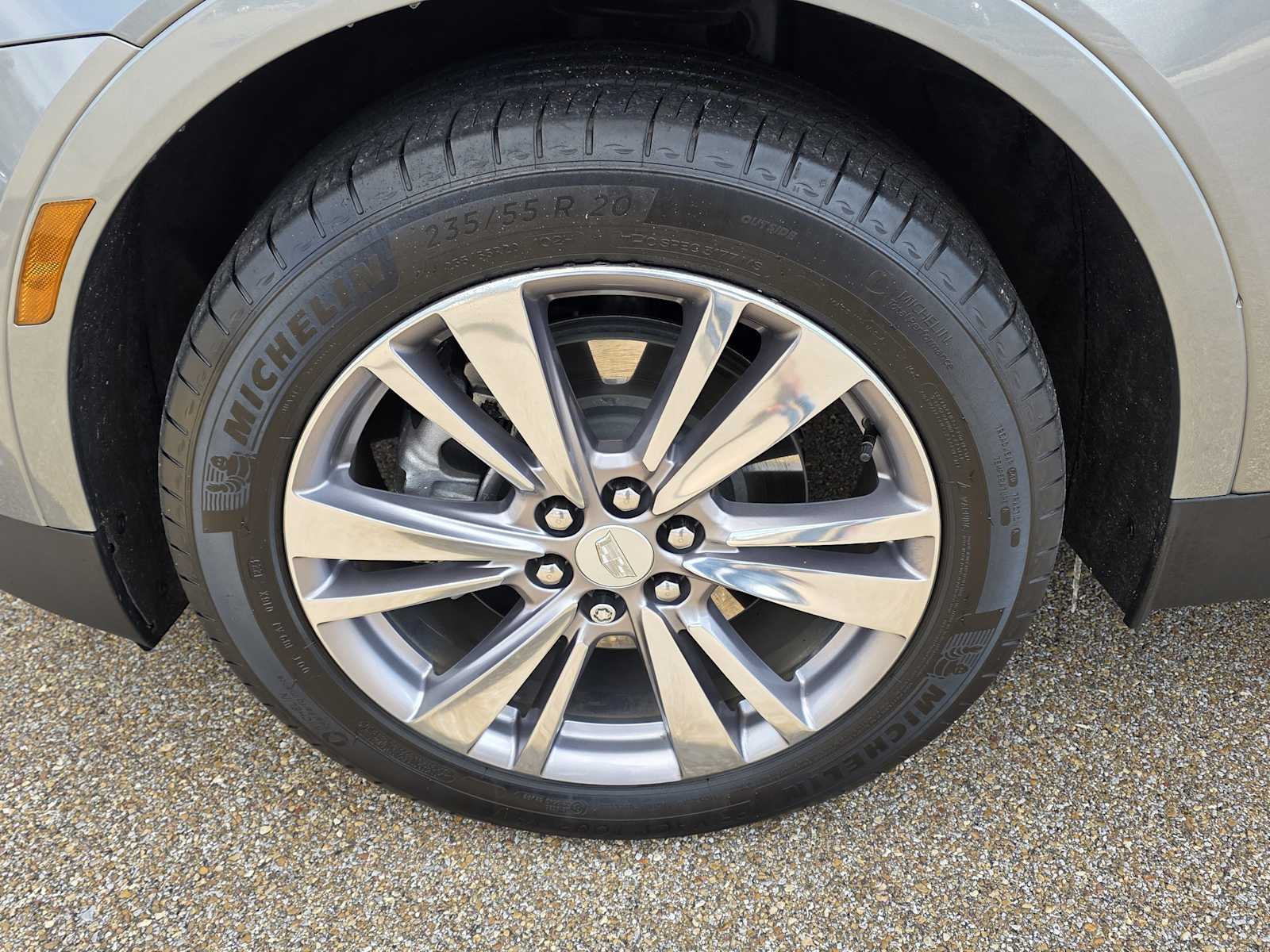 Thumbnail: 2023 Cadillac XT5 - 27