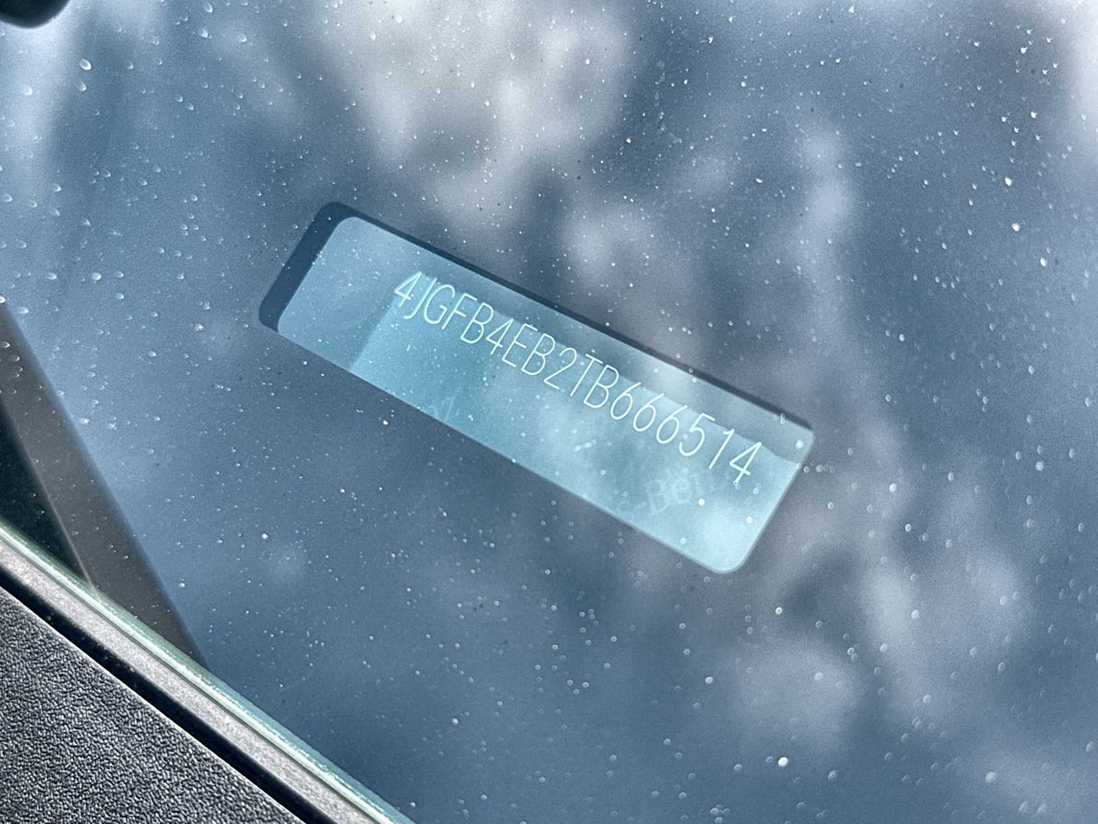 Thumbnail: 2026 Mercedes-Benz GLE - 25