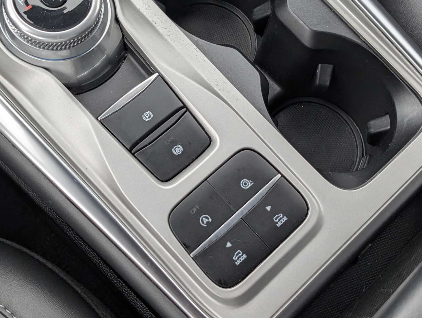 Thumbnail: 2023 Ford Explorer - 17