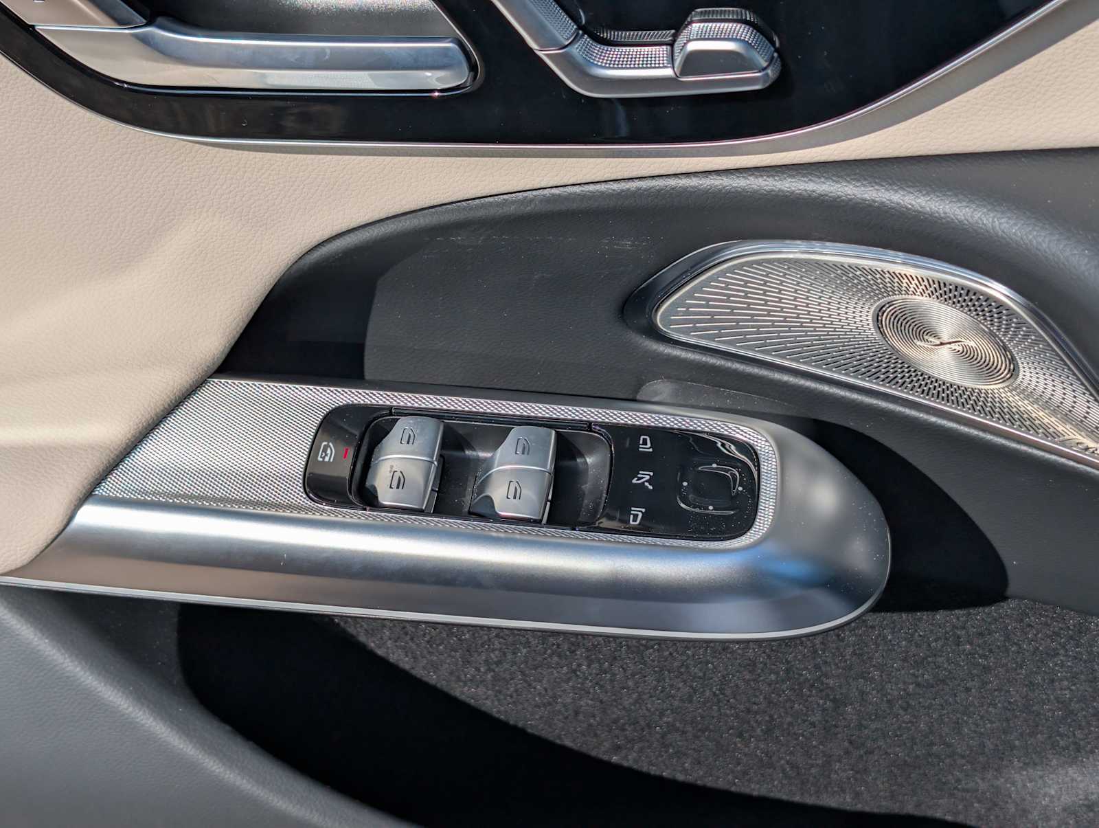 Thumbnail: 2026 Mercedes-Benz E-Class - 10