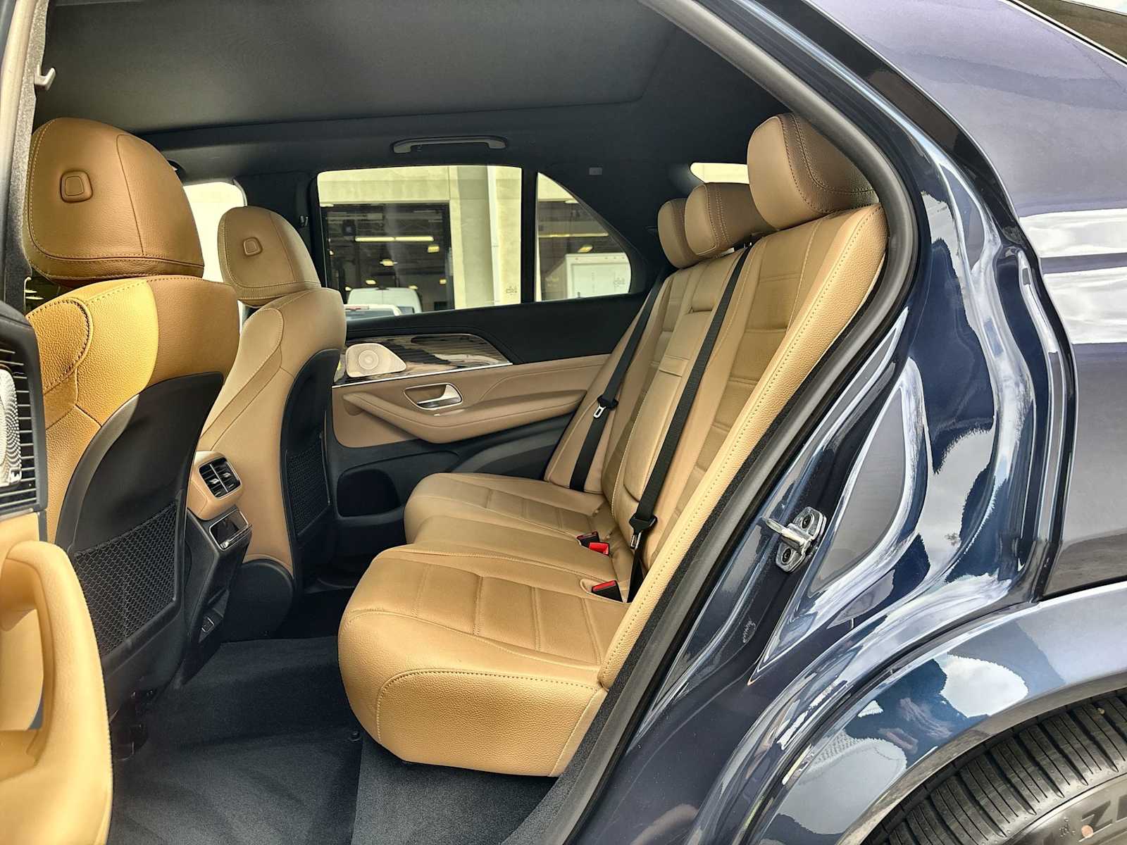 Thumbnail: 2026 Mercedes-Benz GLE - 4