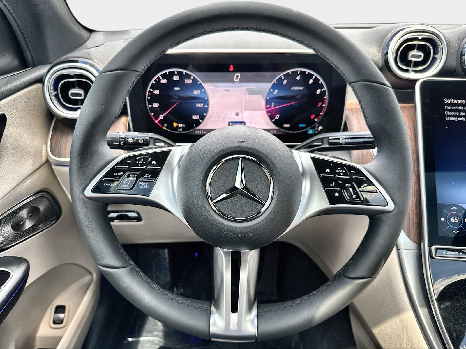 Thumbnail: 2026 Mercedes-Benz GLC - 21