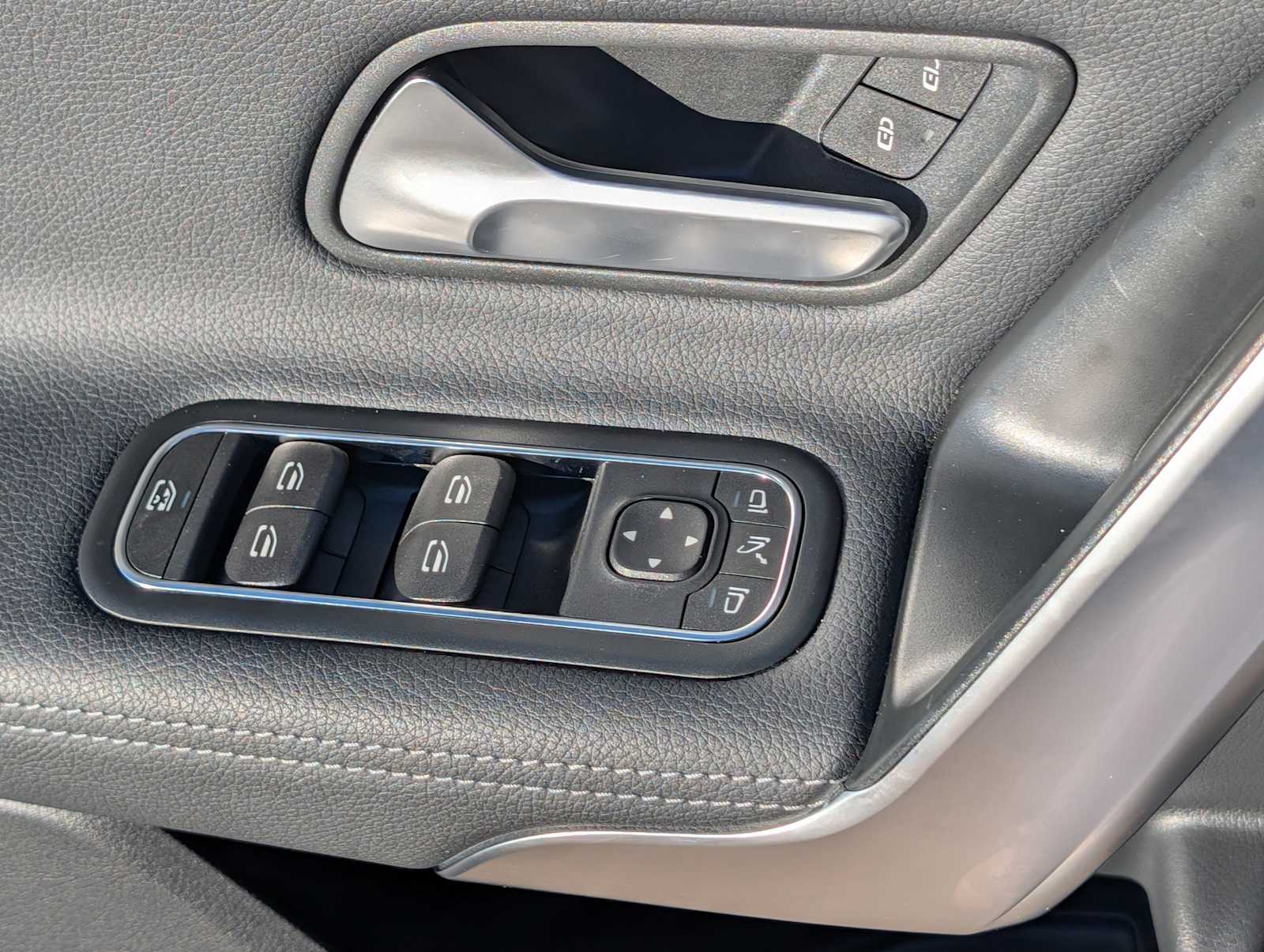 Thumbnail: 2025 Mercedes-Benz CLA - 24