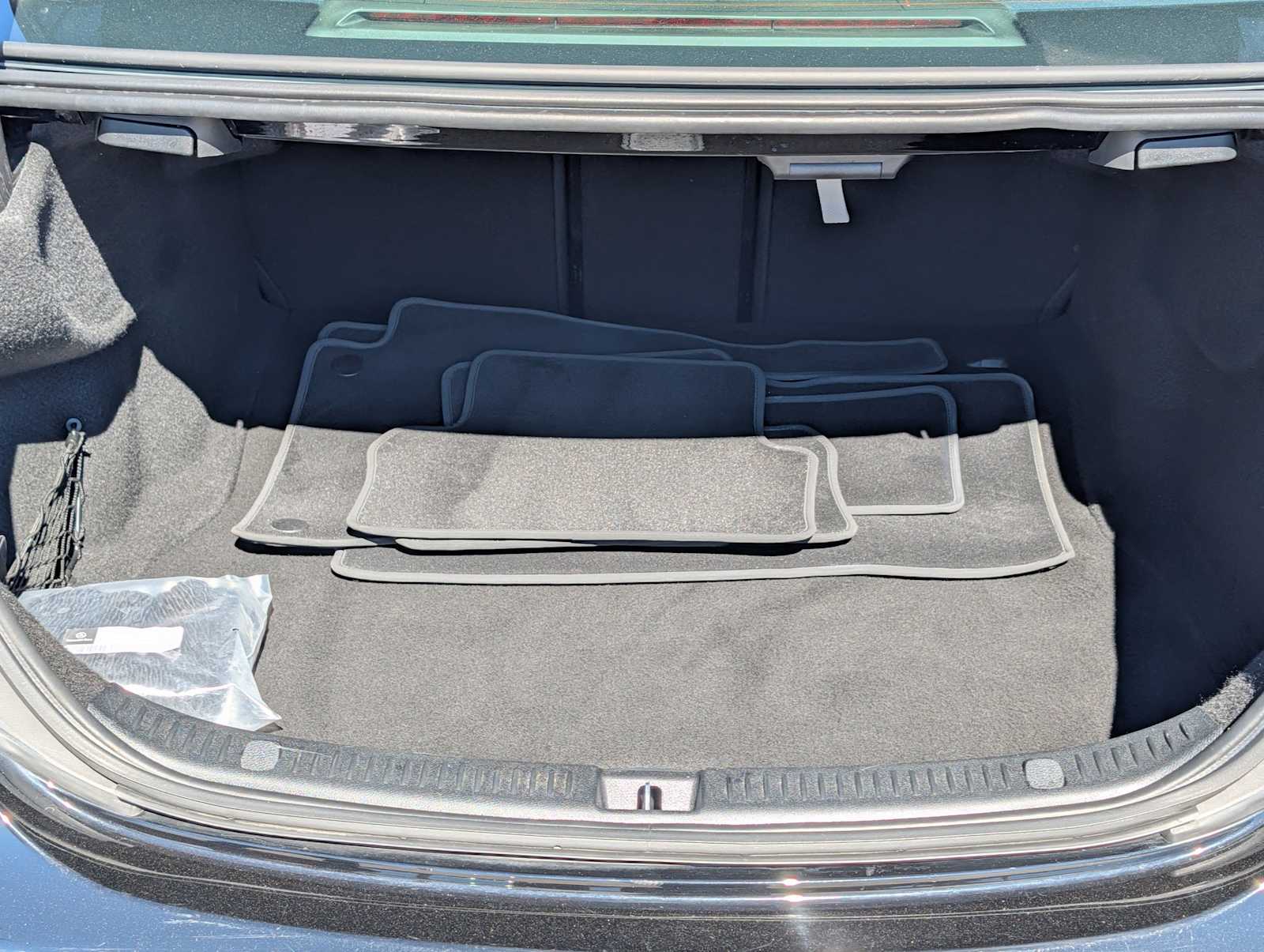 Thumbnail: 2019 Mercedes-Benz E-Class - 28