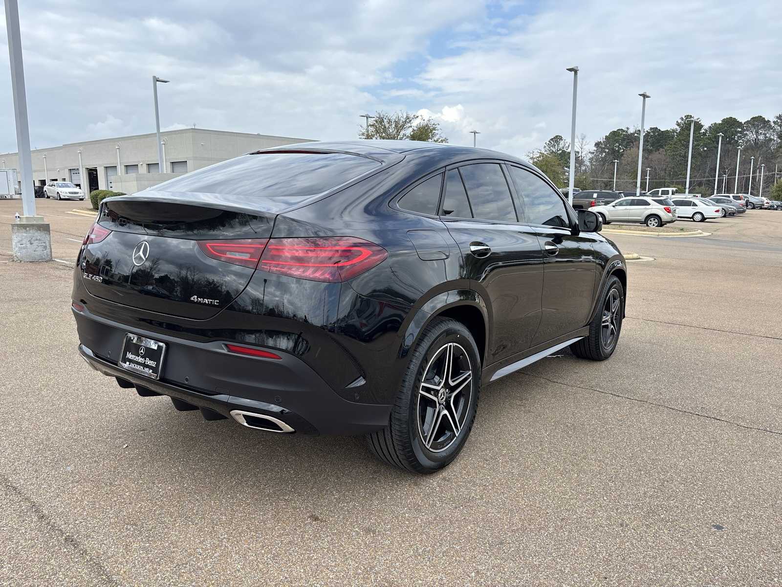 Thumbnail: 2026 Mercedes-Benz GLE - 6