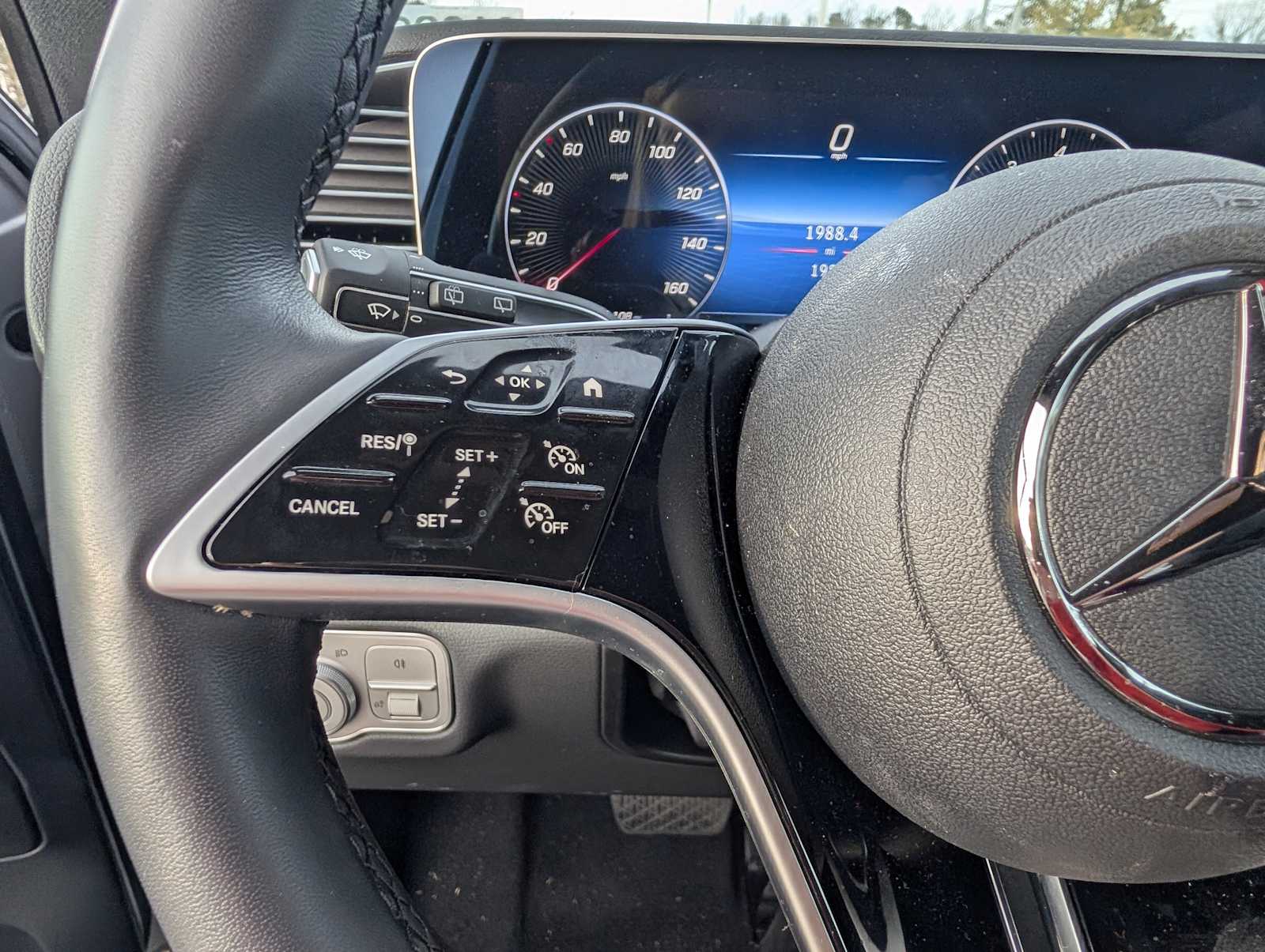 Thumbnail: 2025 Mercedes-Benz GLE - 12