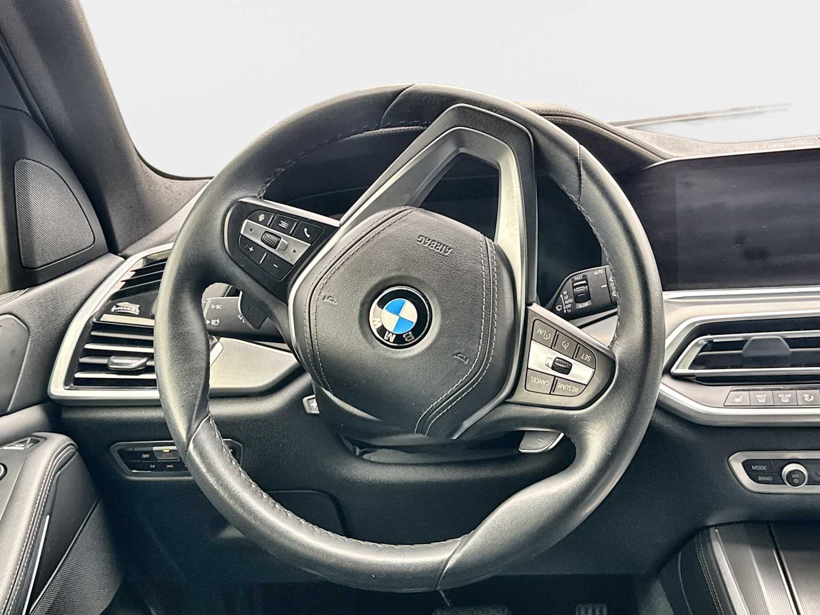 Thumbnail: 2023 BMW X5 - 22