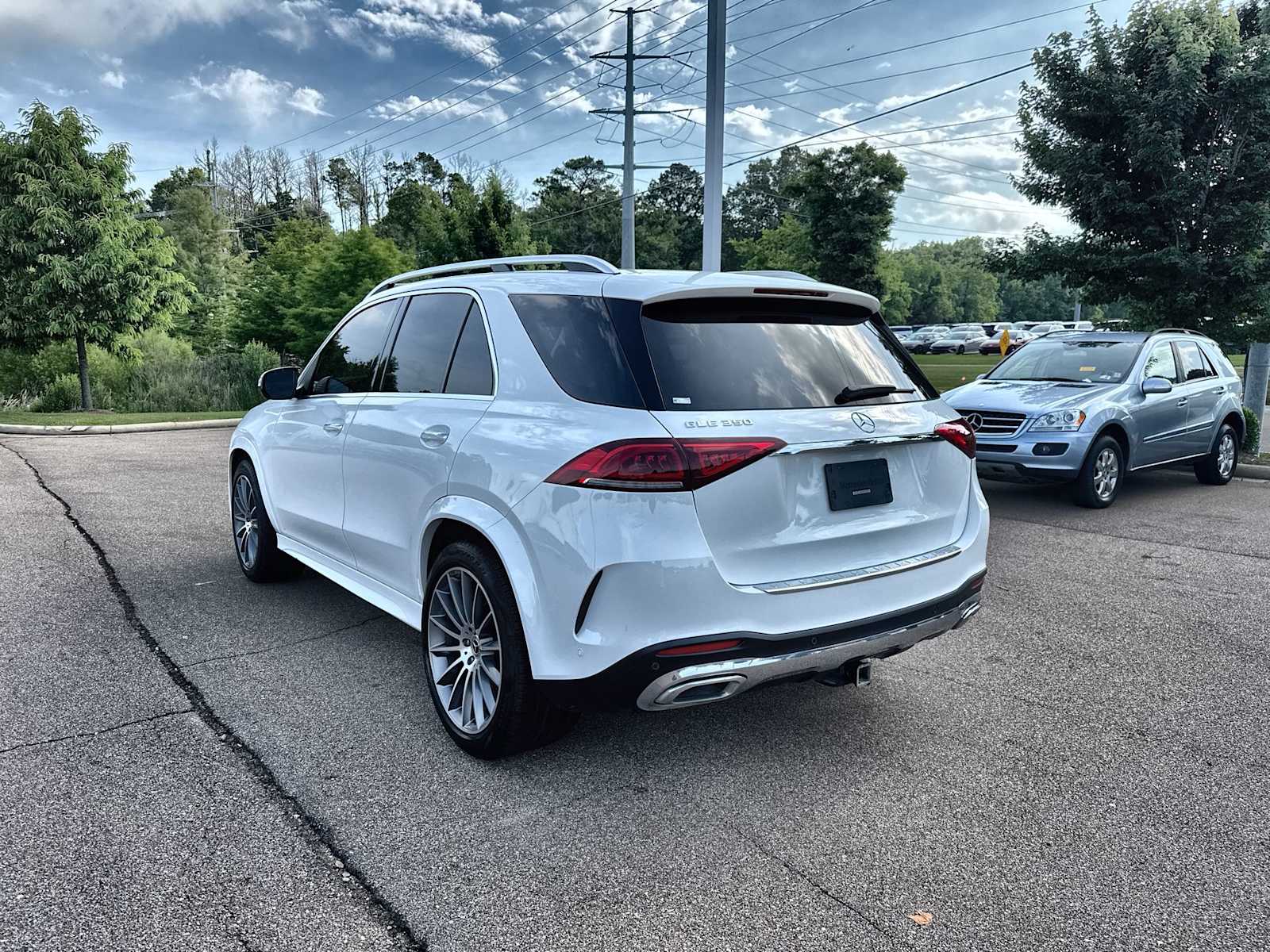 Thumbnail: 2023 Mercedes-Benz GLE - 6